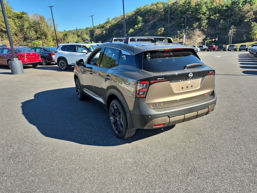 New 2026 Nissan Kicks SR SUV