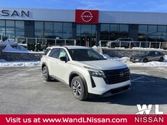 2026 Nissan Pathfinder SL SUV