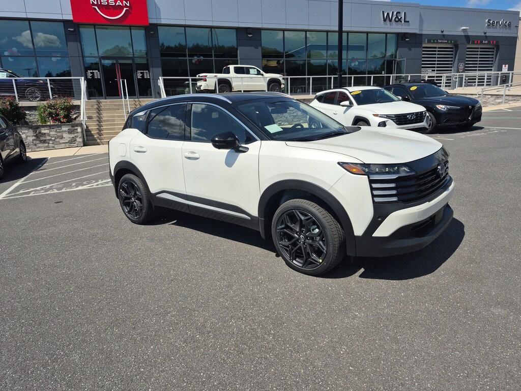 New 2026 Nissan Kicks SR SUV