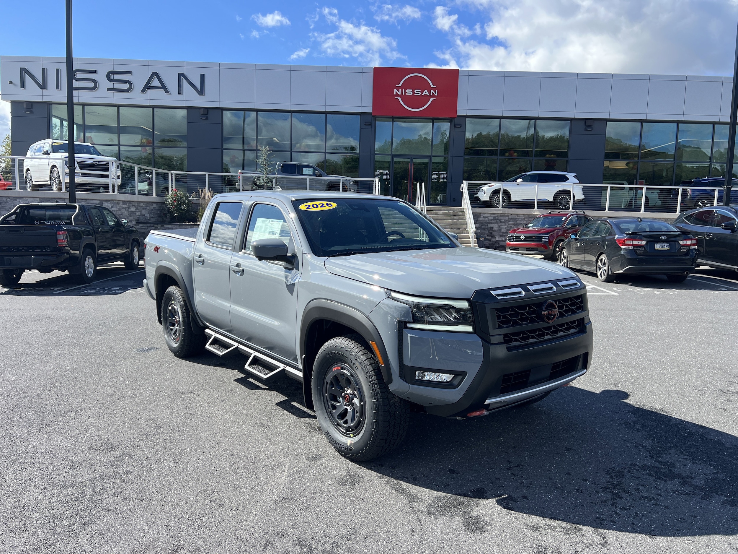 2026 Nissan Frontier PRO-4X's photo