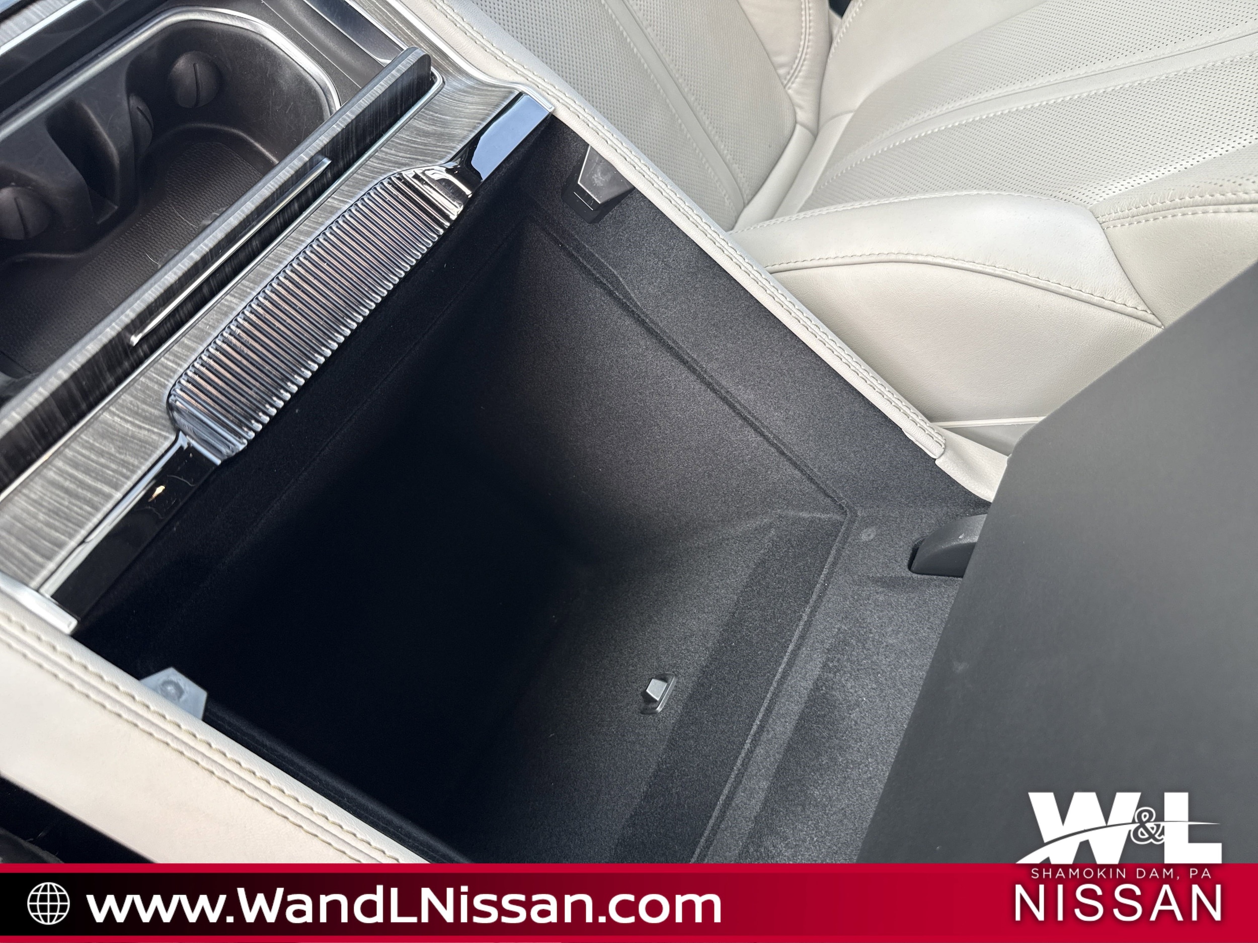 2023 Jeep Wagoneer Series III - Photo 27