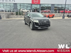 2026 Nissan Pathfinder SL SUV