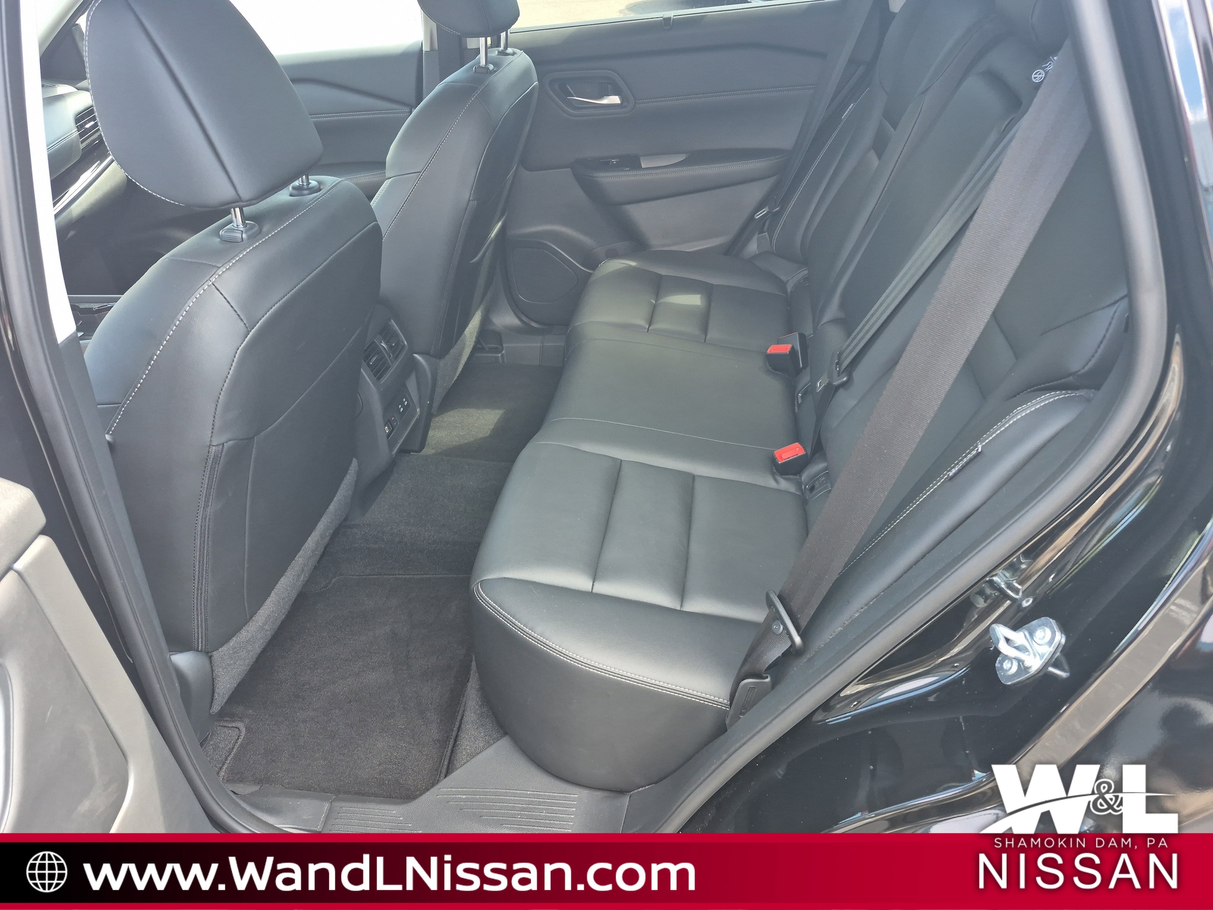 2024 Nissan Rogue SL - Photo 16