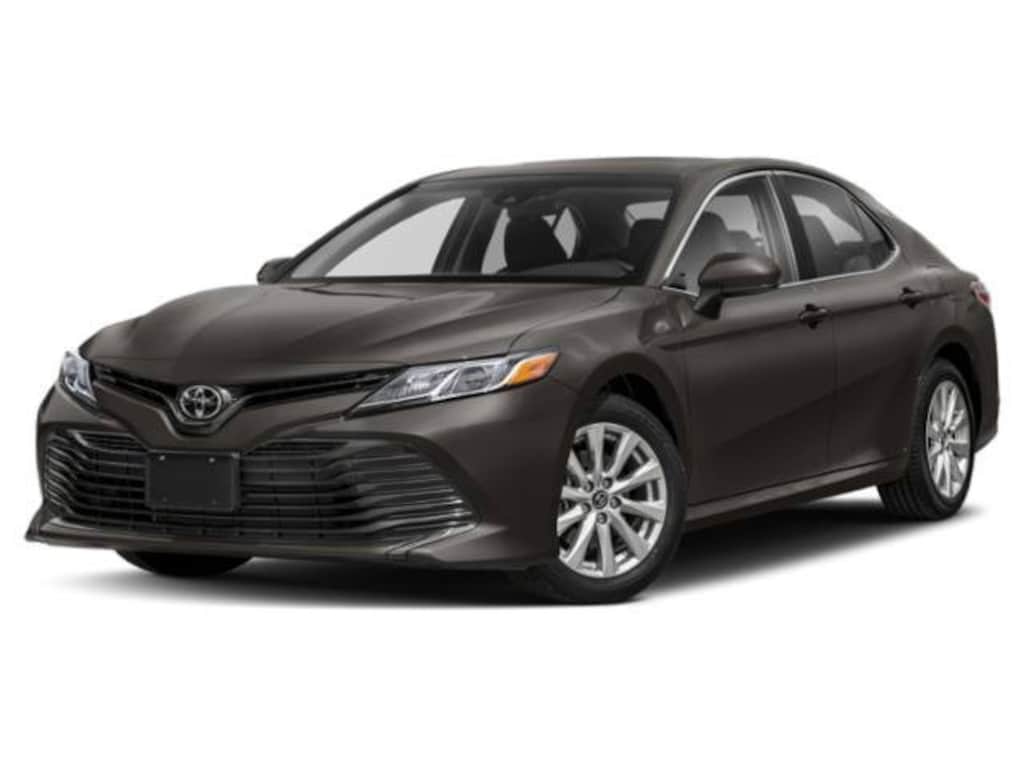 Used 2018 Toyota Camry LE Sedan