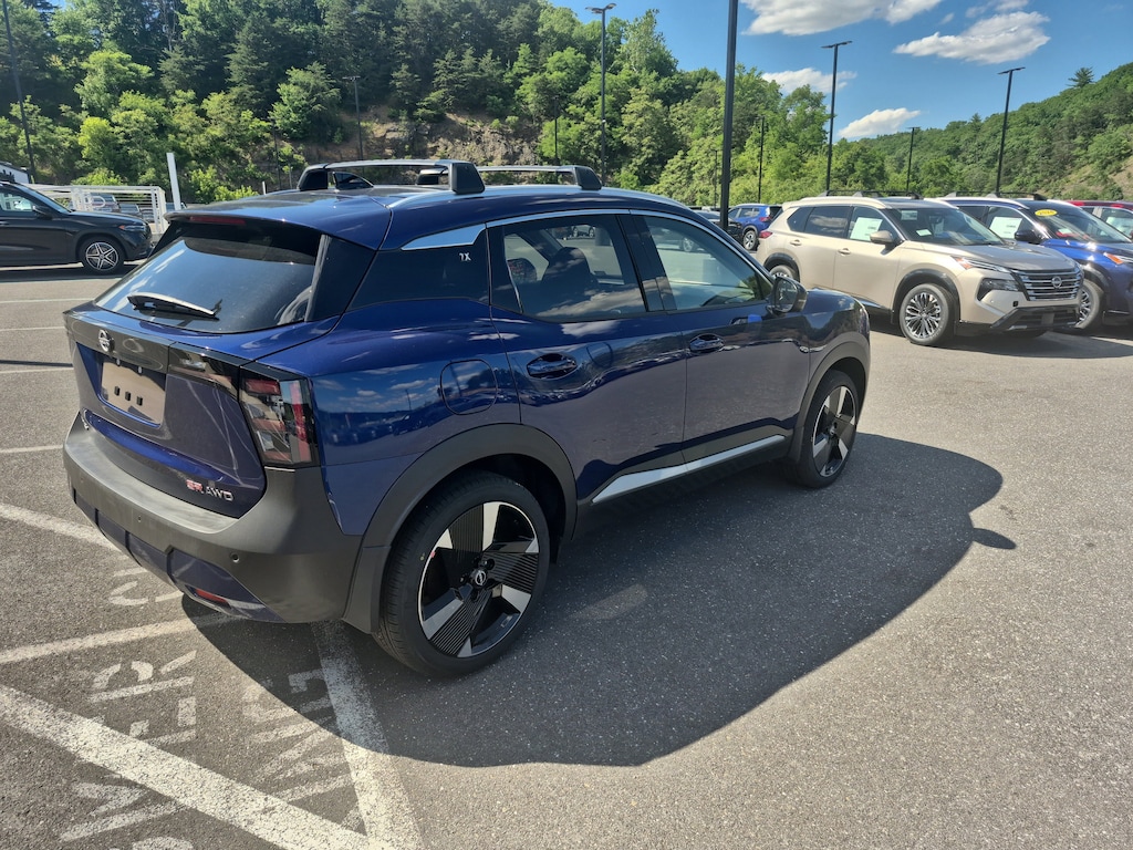 New 2026 Nissan Kicks SR SUV