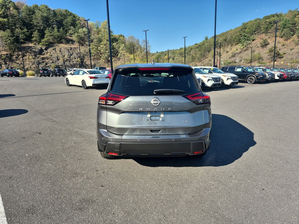 New 2026 Nissan Rogue SV SUV