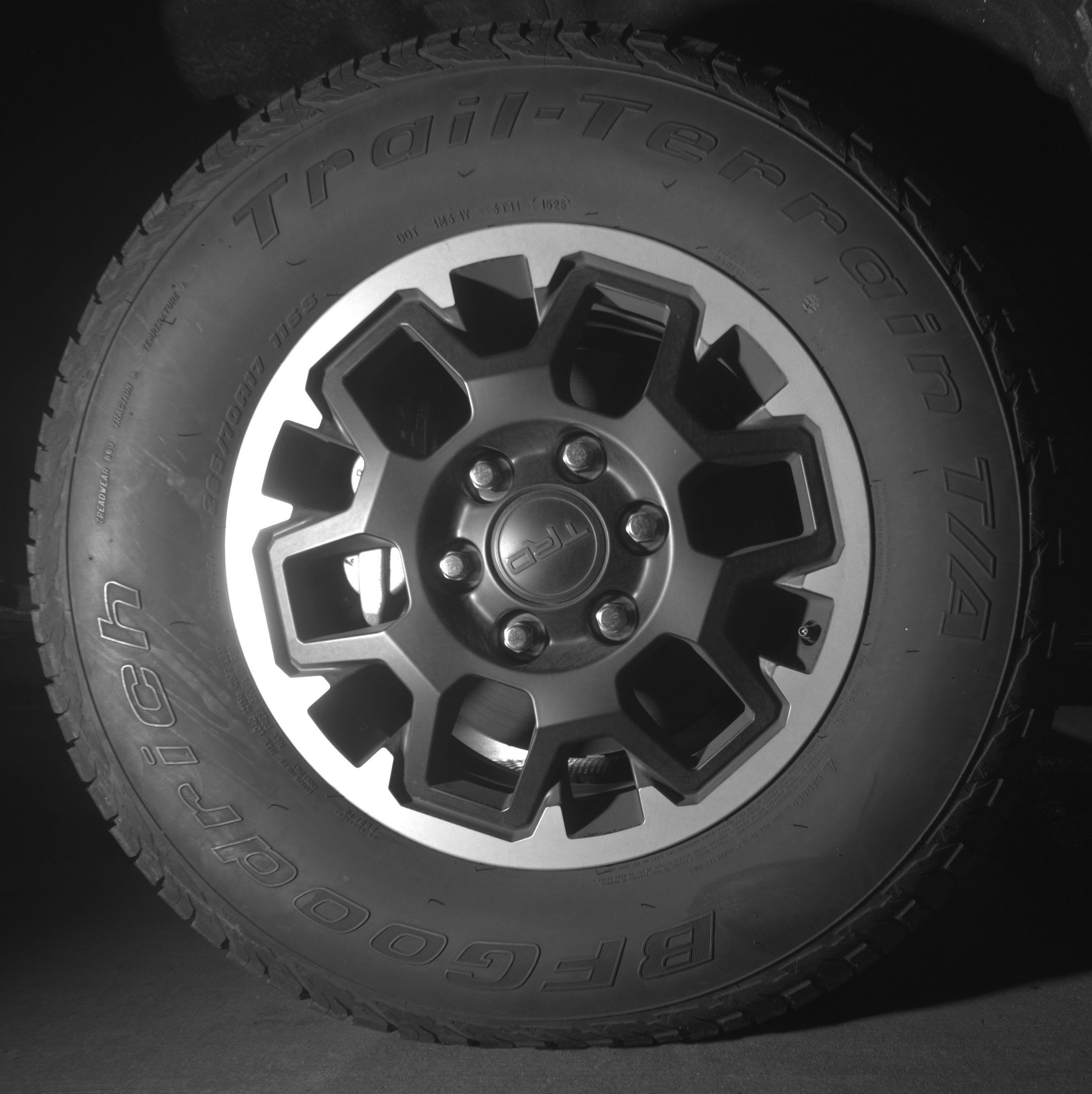 Thumbnail: 2025 Toyota Tacoma - 10