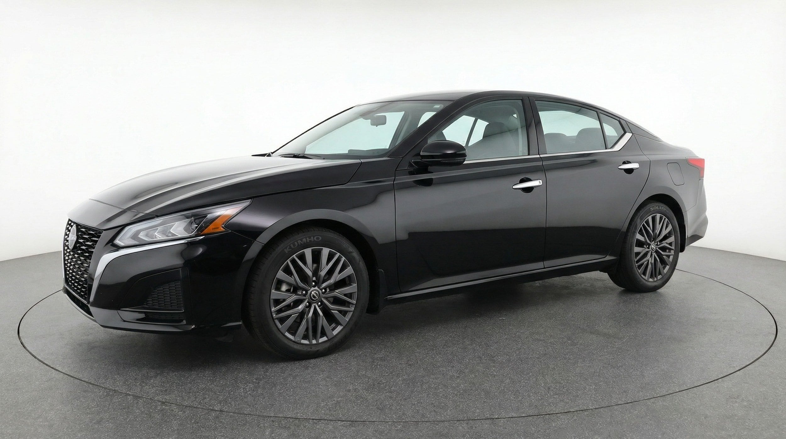 Thumbnail: 2025 Nissan Altima - 3