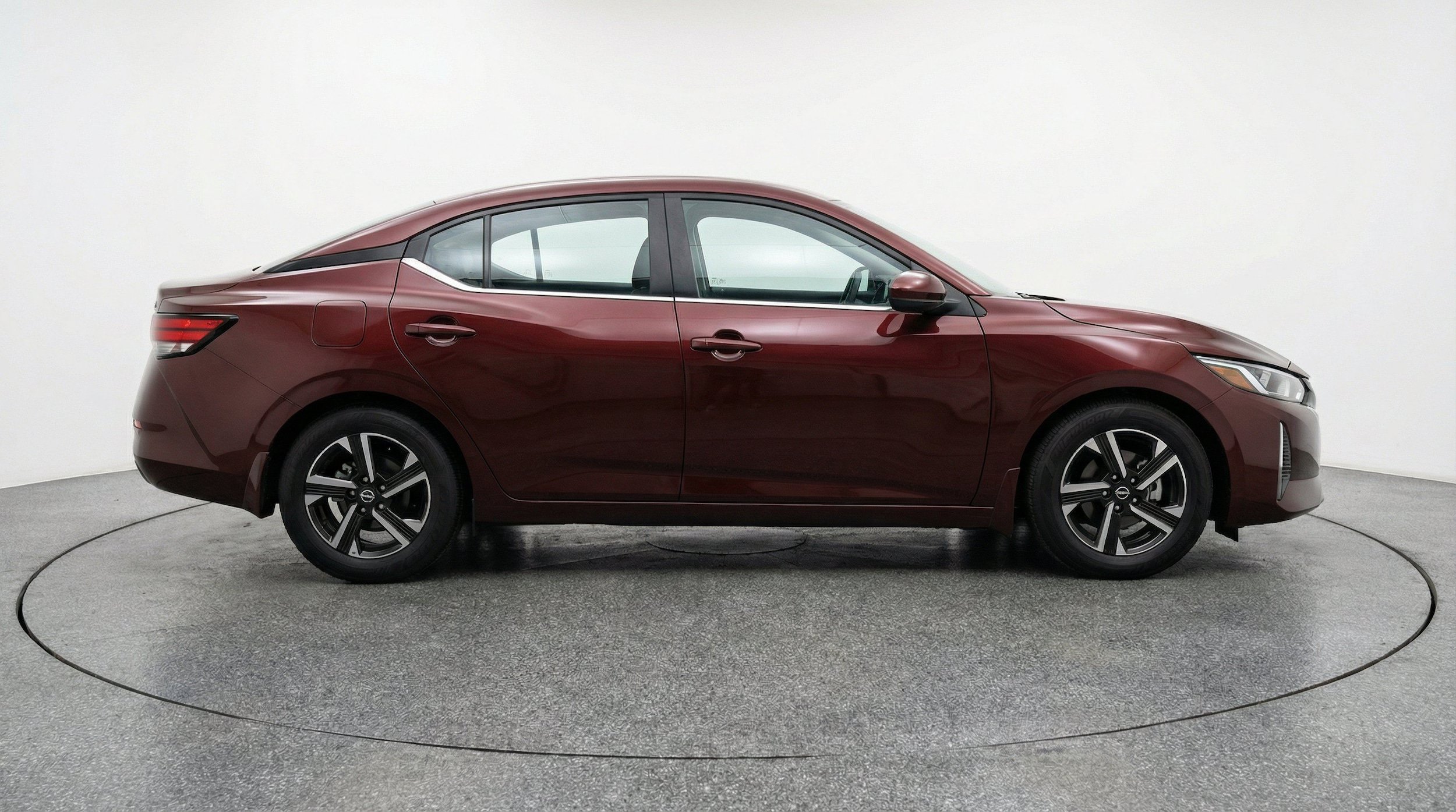 Thumbnail: 2025 Nissan Sentra - 10