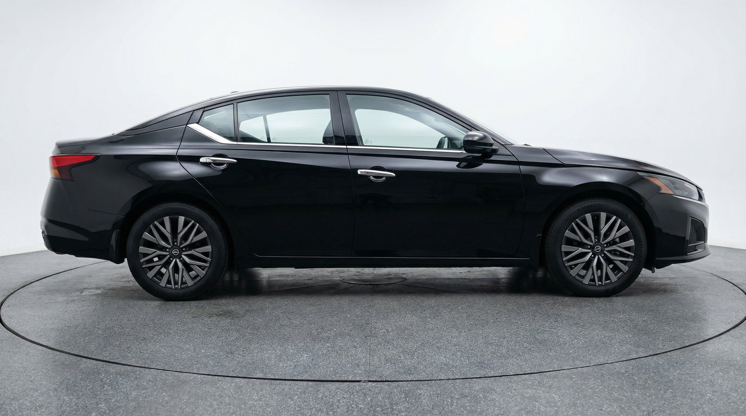 Thumbnail: 2025 Nissan Altima - 11