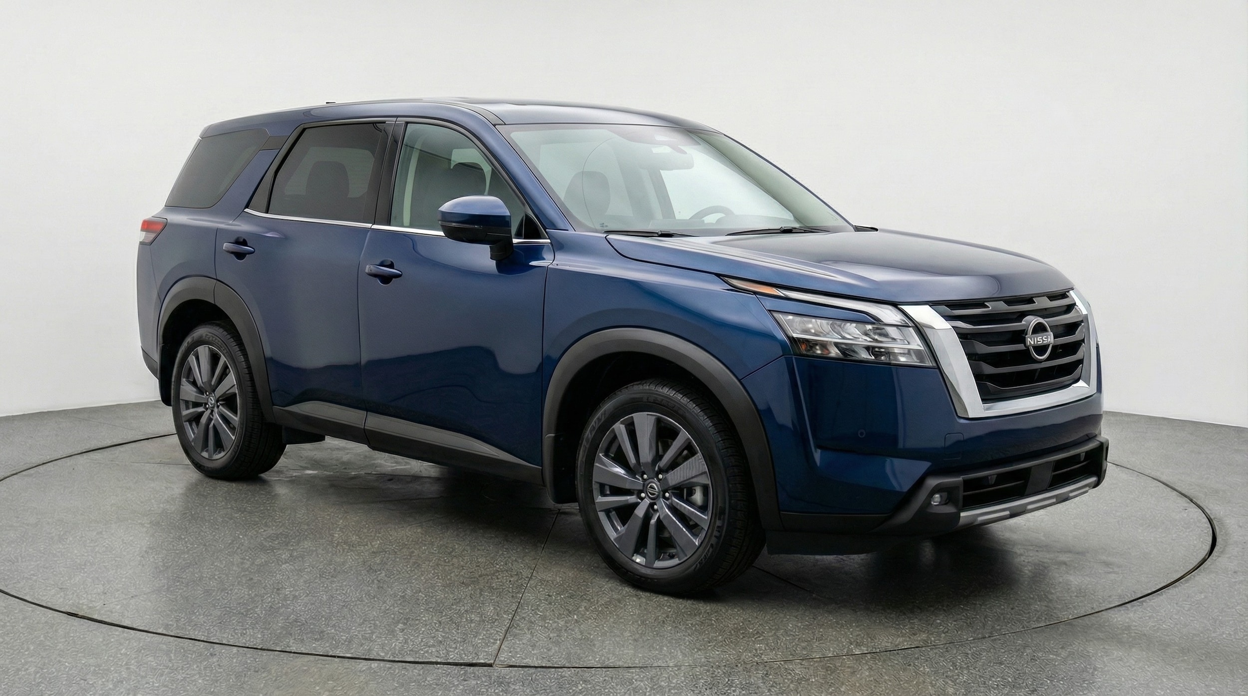 Thumbnail: 2025 Nissan Pathfinder - 1