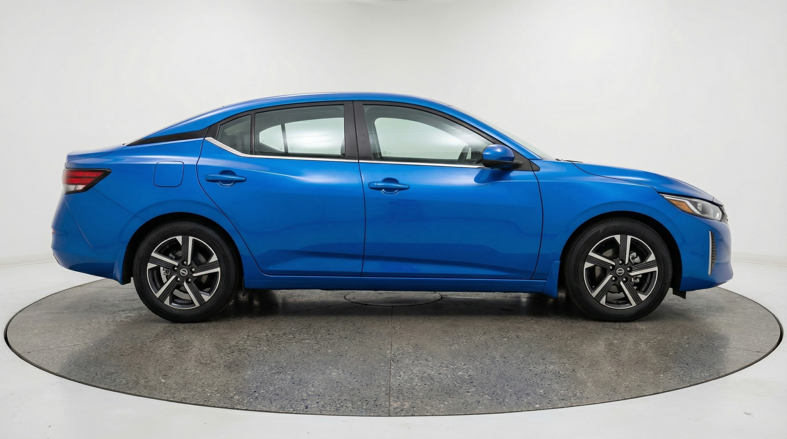 Thumbnail: 2025 Nissan Sentra - 8