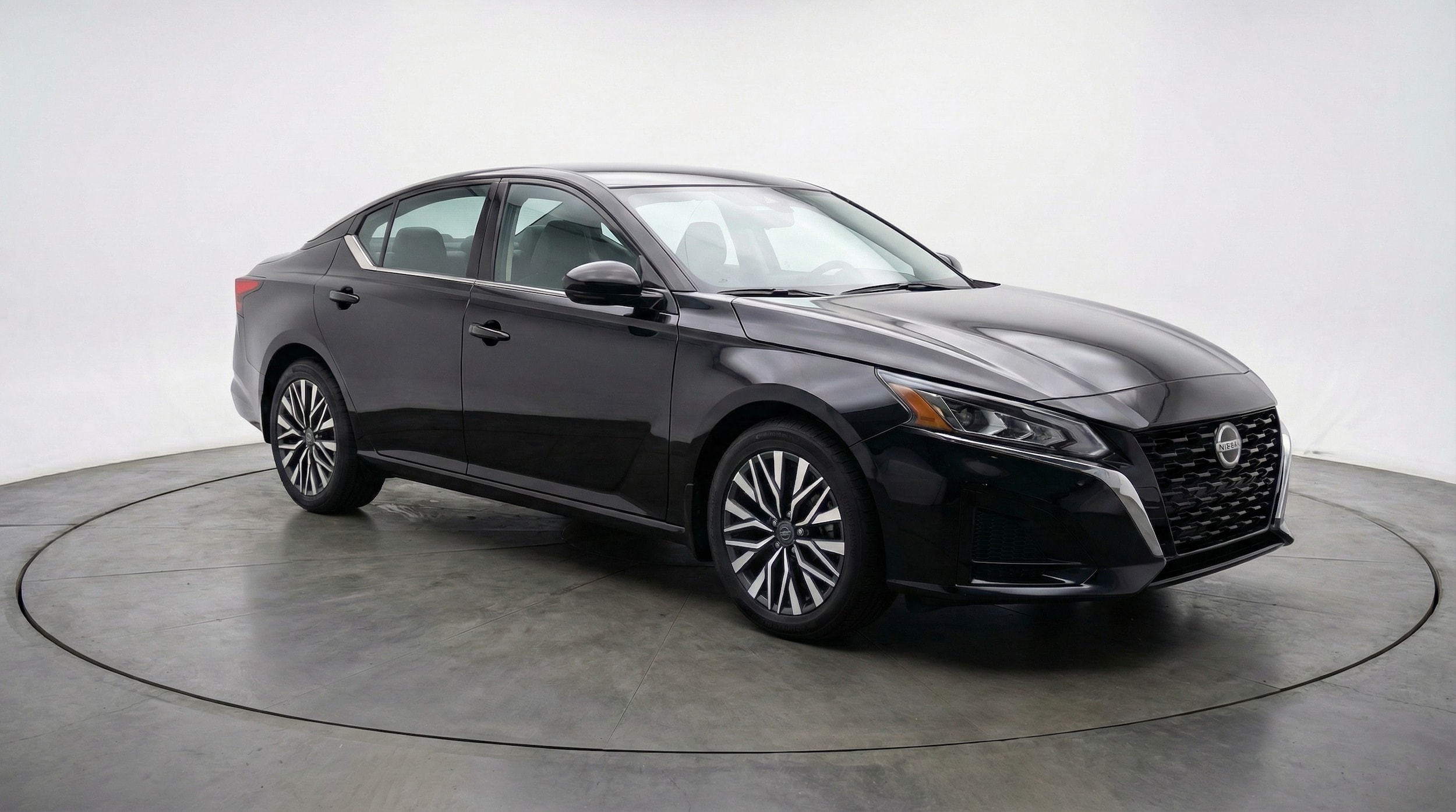 Thumbnail: 2025 Nissan Altima - 1