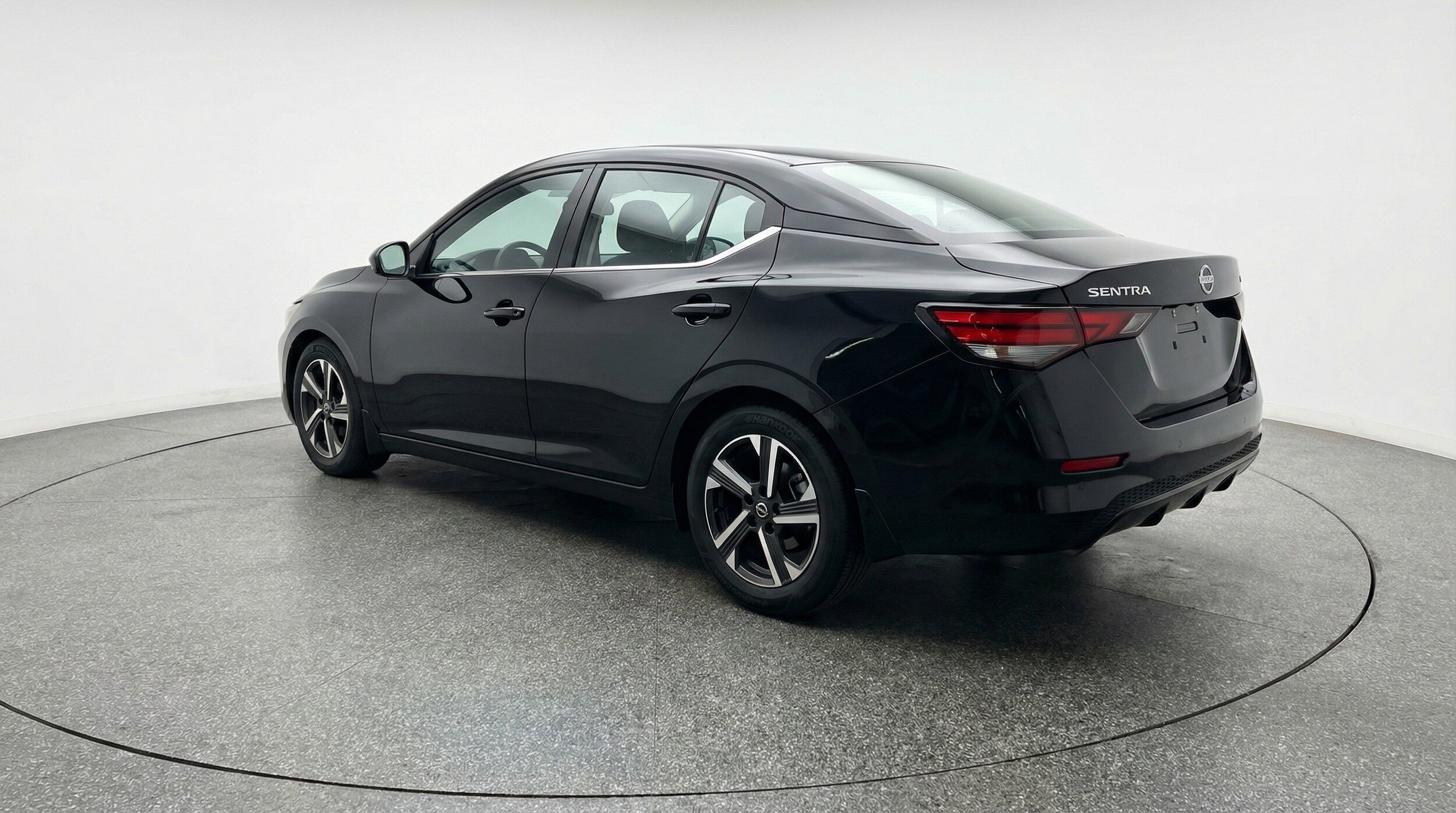 Thumbnail: 2025 Nissan Sentra - 5