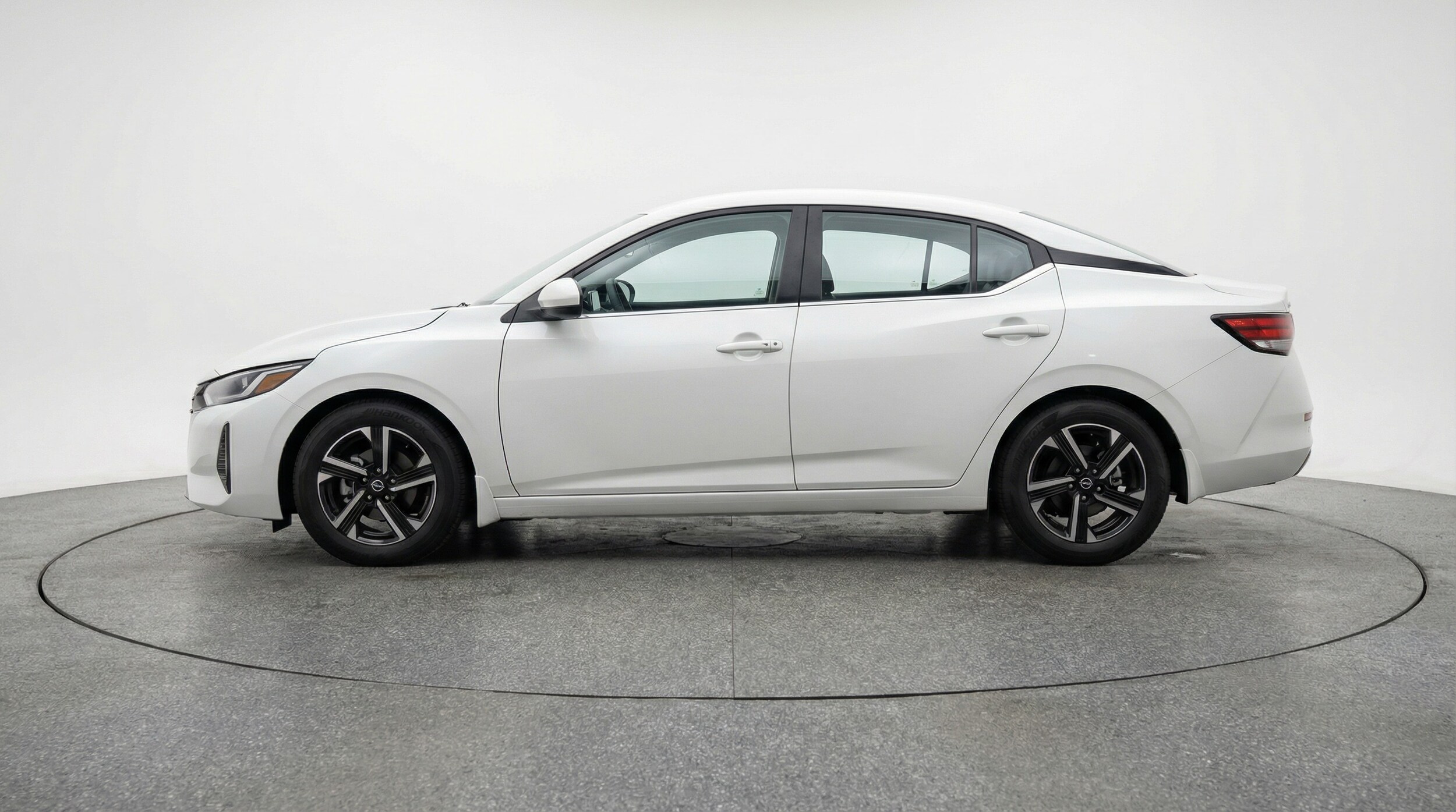 Thumbnail: 2025 Nissan Sentra - 4