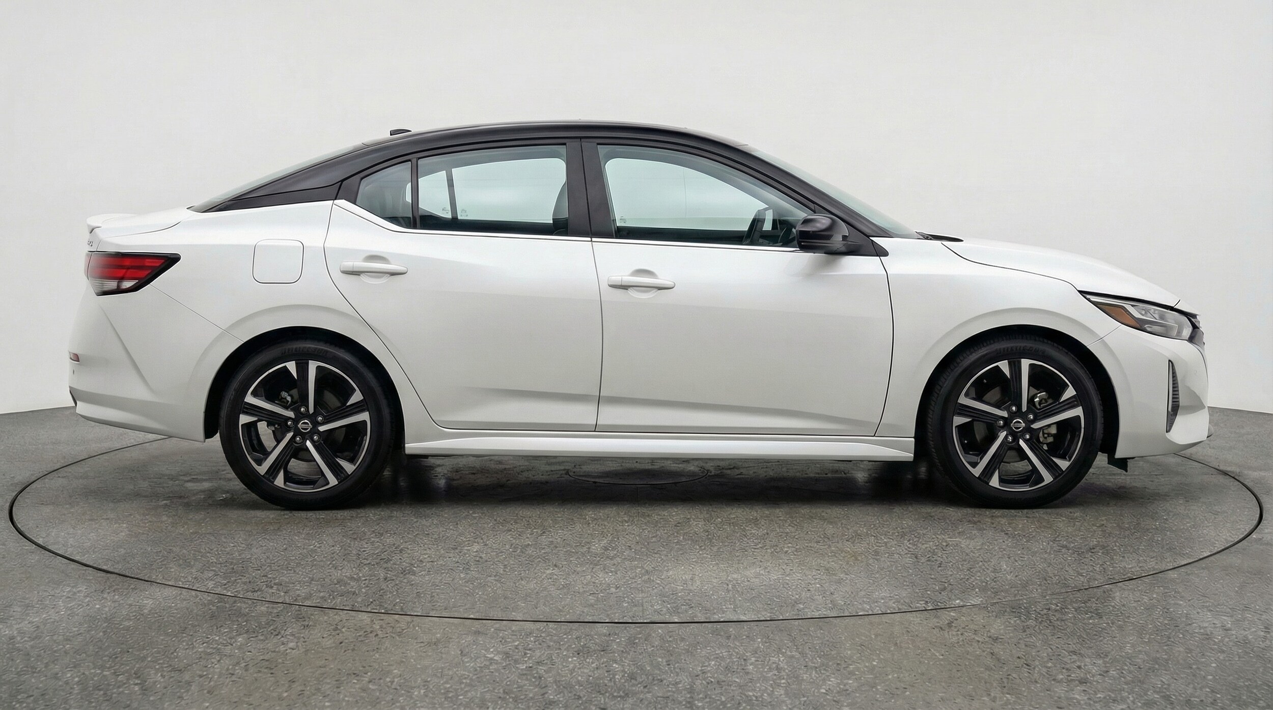 Thumbnail: 2025 Nissan Sentra - 8