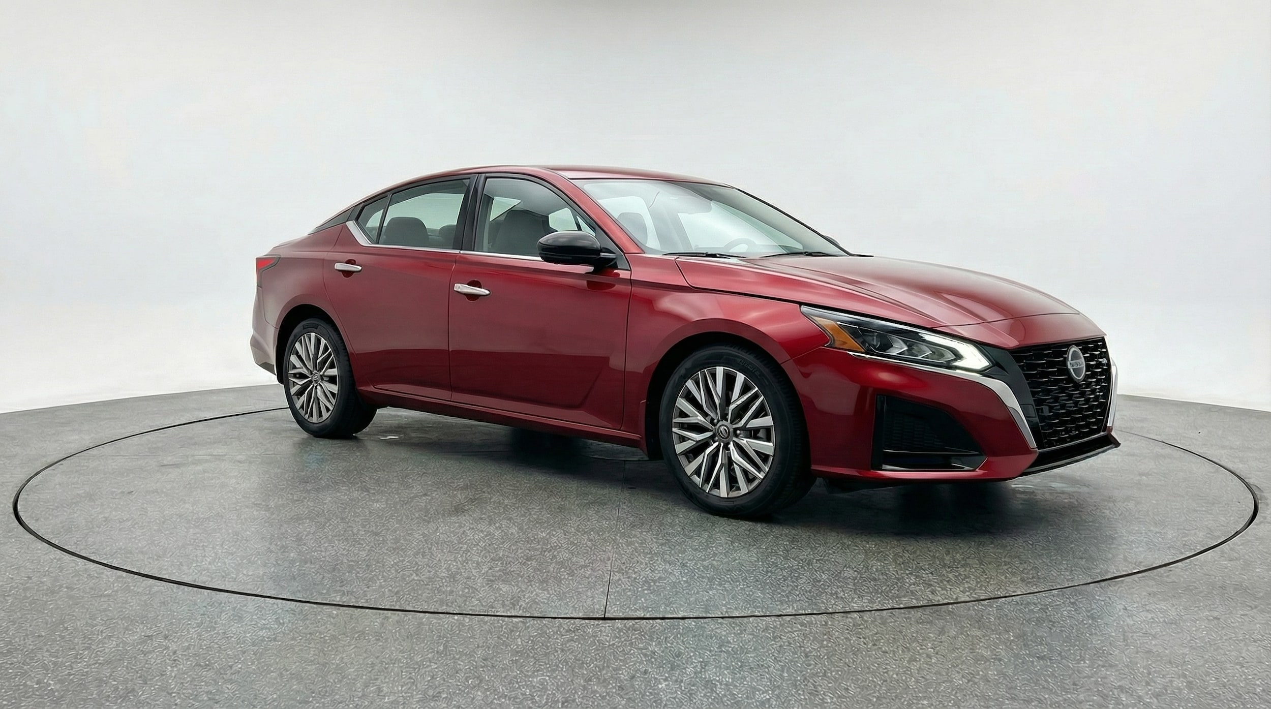 Thumbnail: 2025 Nissan Altima - 1