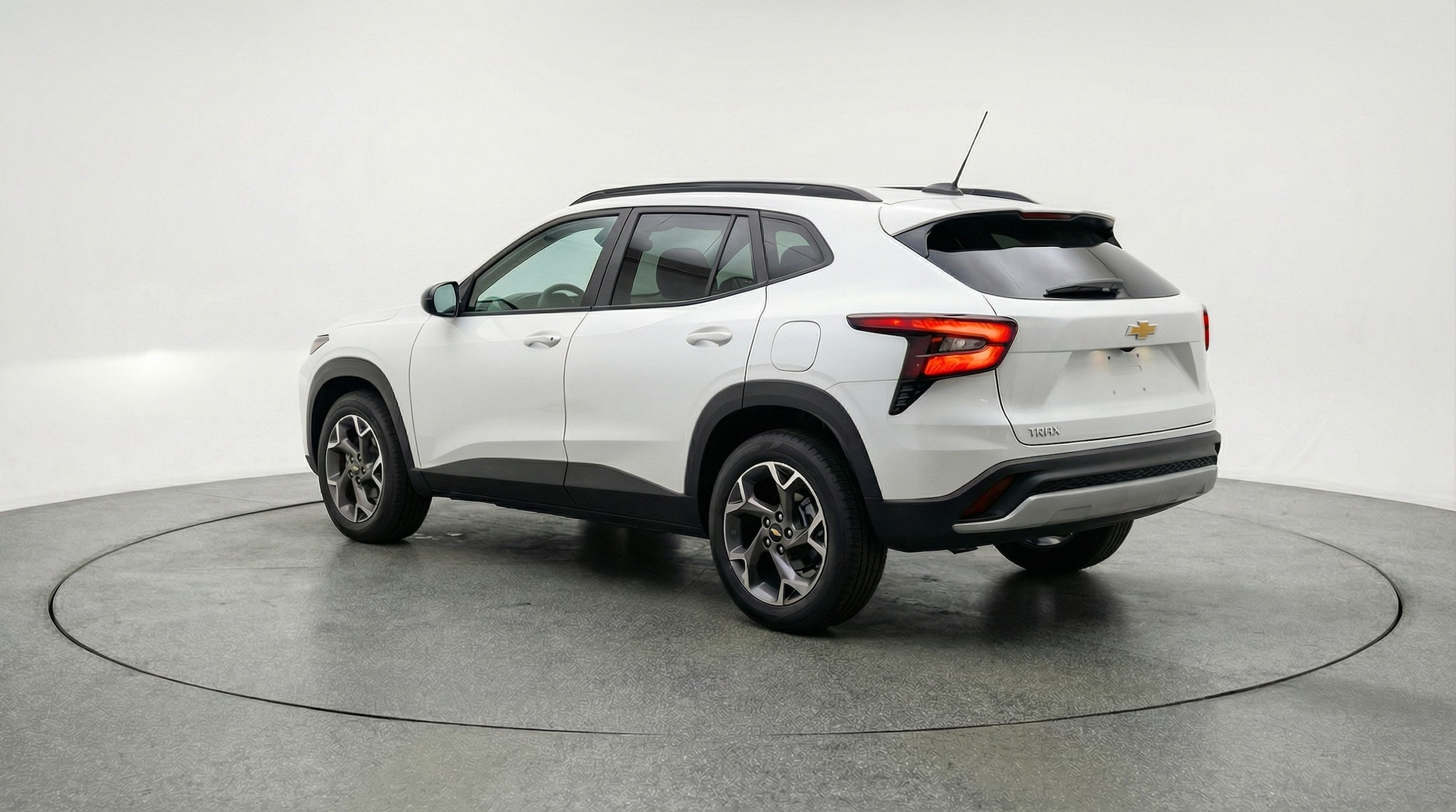 Thumbnail: 2025 Chevrolet Trax - 5