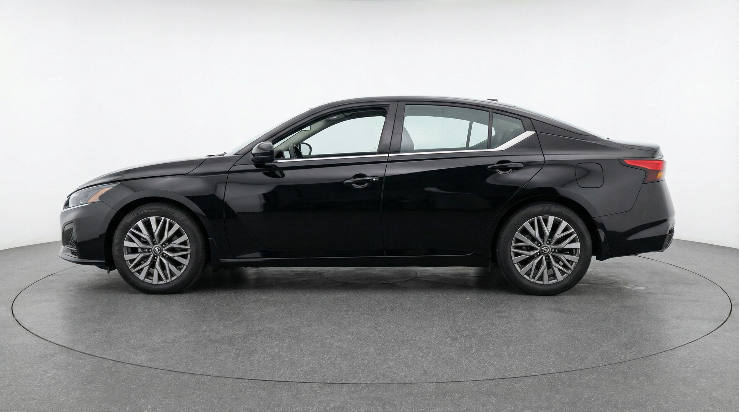 Thumbnail: 2025 Nissan Altima - 4