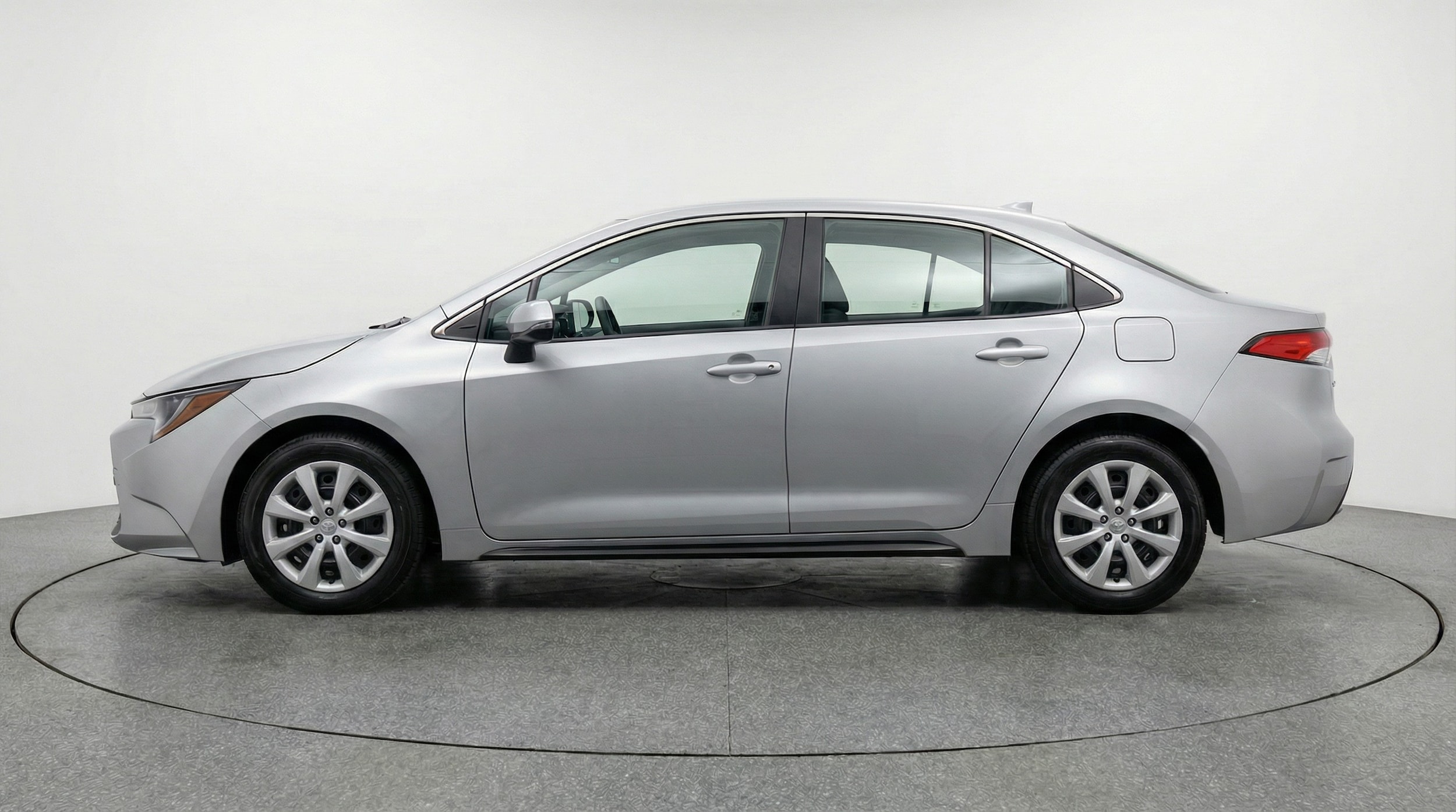 Thumbnail: 2025 Toyota Corolla - 4