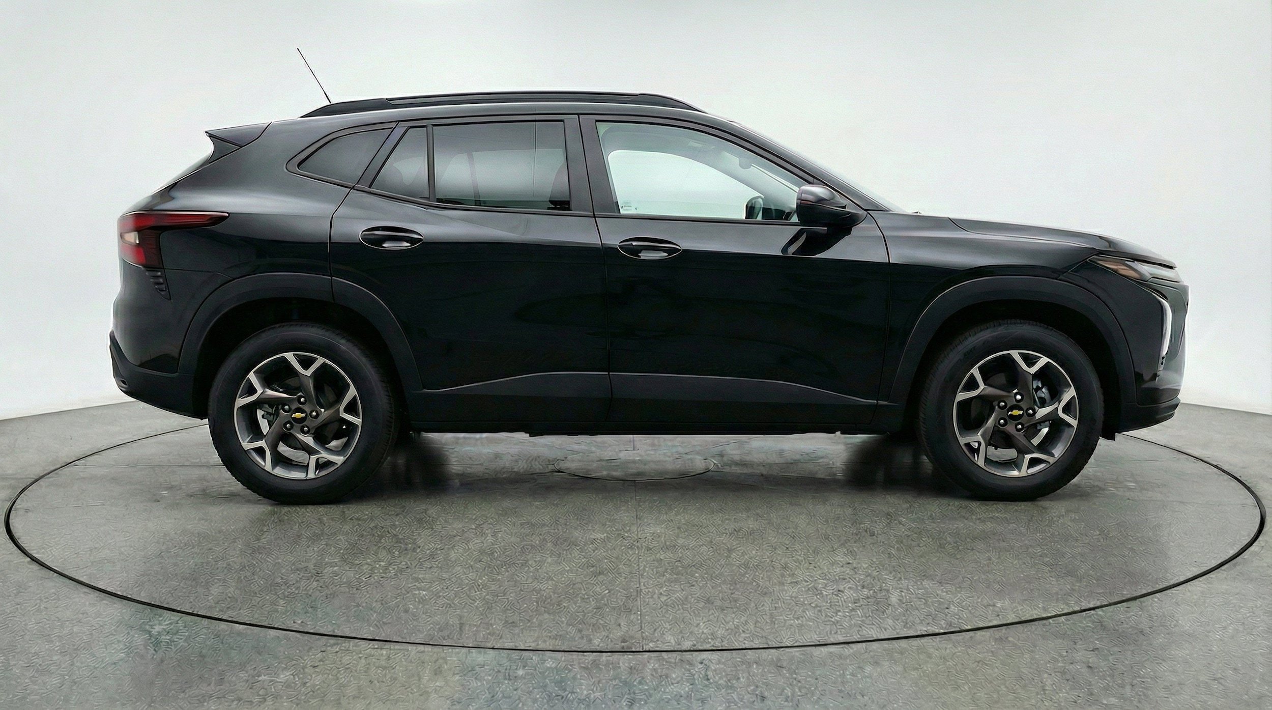Thumbnail: 2025 Chevrolet Trax - 11