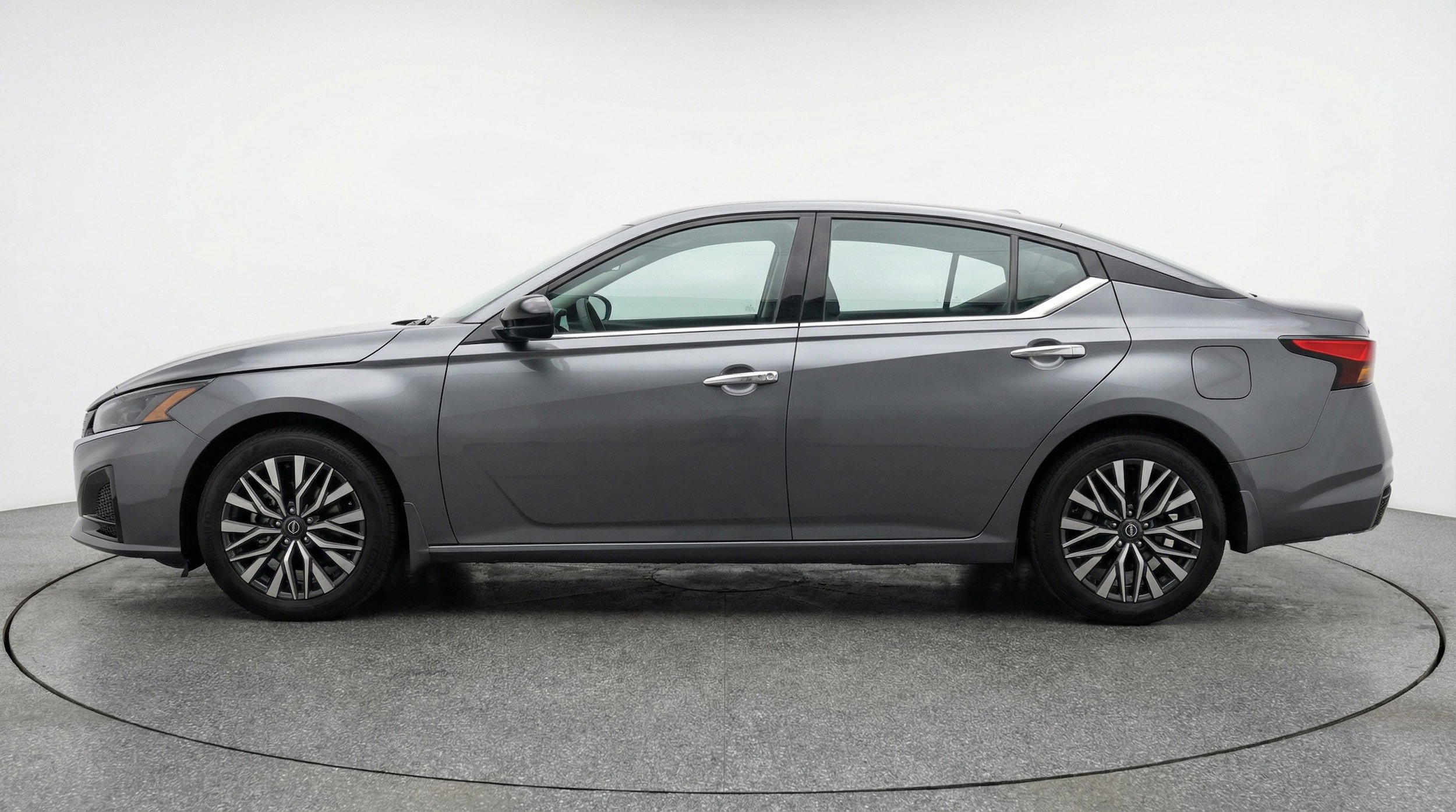 Thumbnail: 2025 Nissan Altima - 4