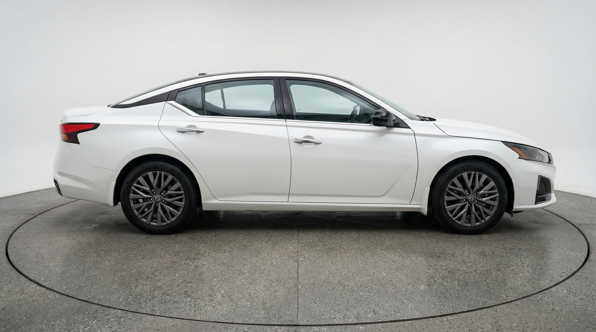 Thumbnail: 2025 Nissan Altima - 8