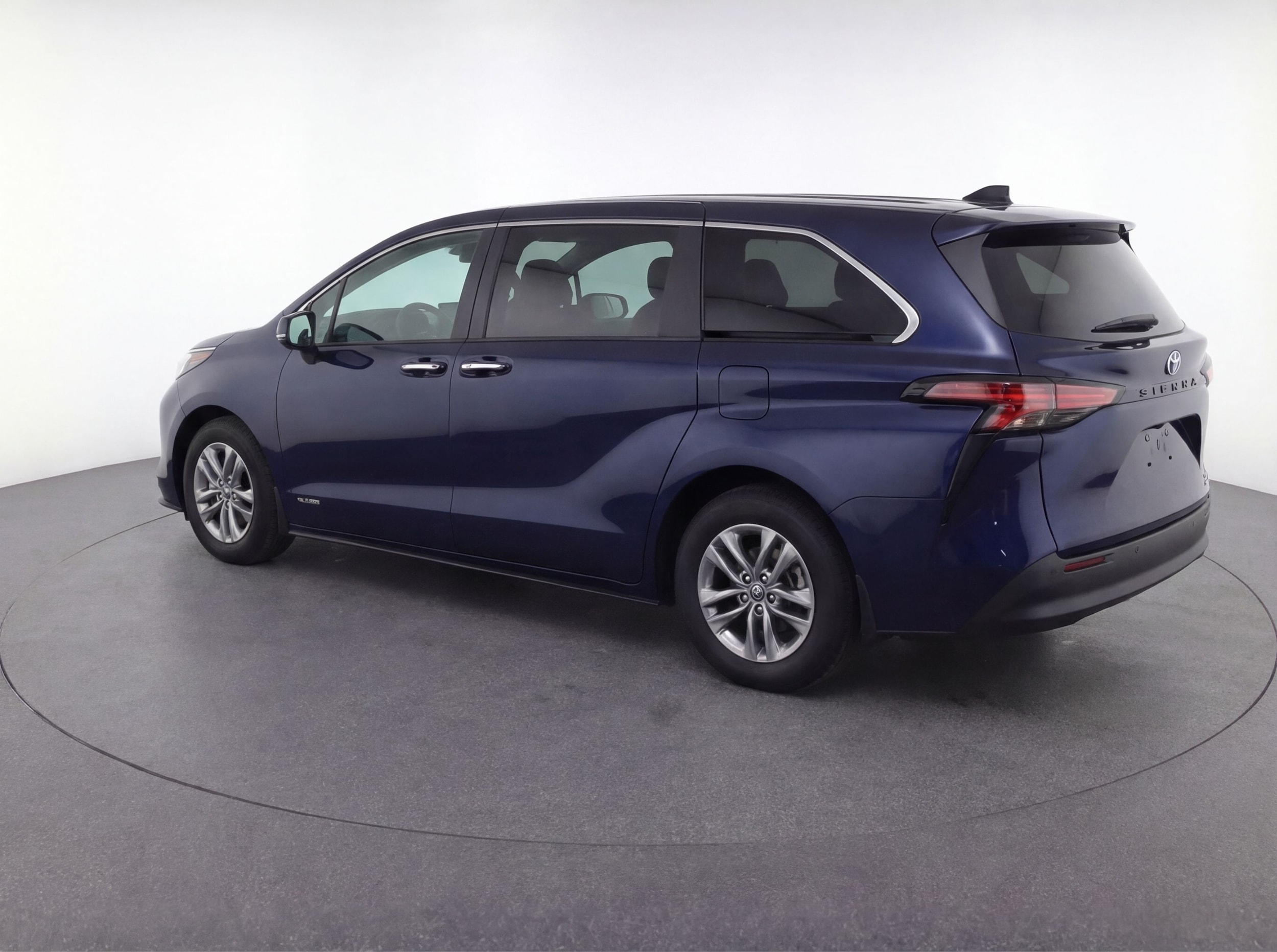 Thumbnail: 2024 Toyota Sienna - 5