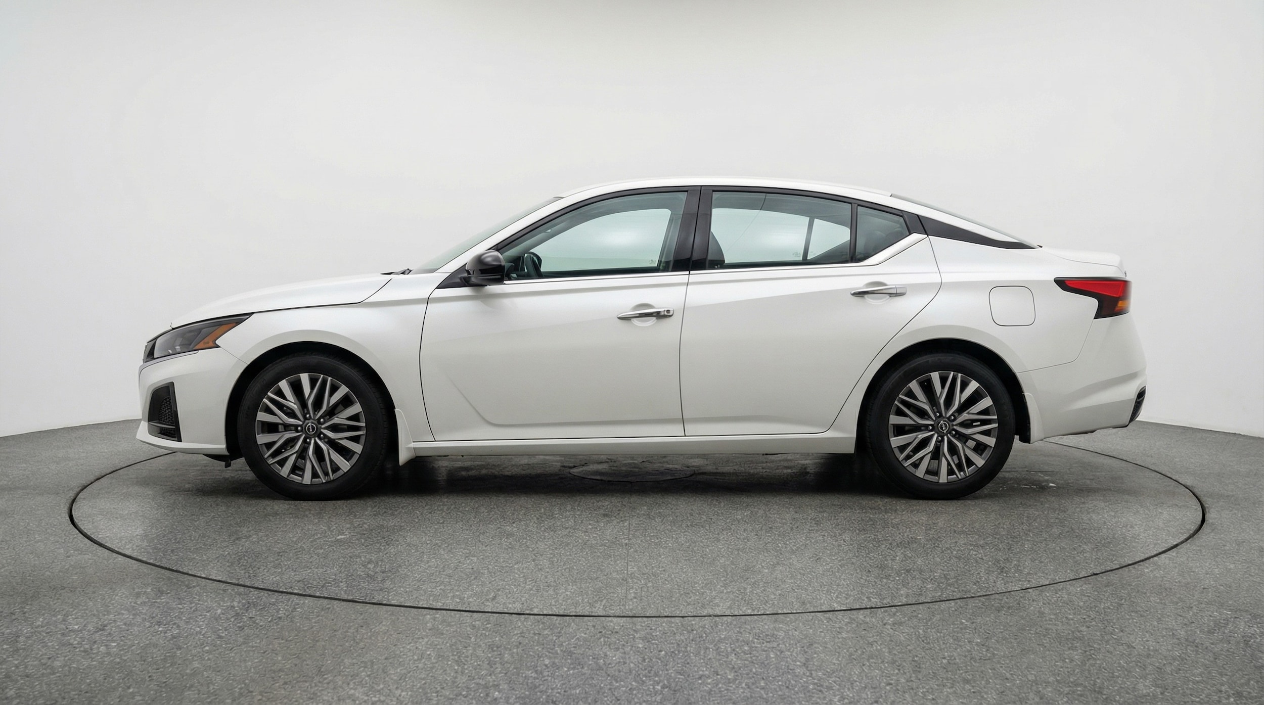 Thumbnail: 2025 Nissan Altima - 4