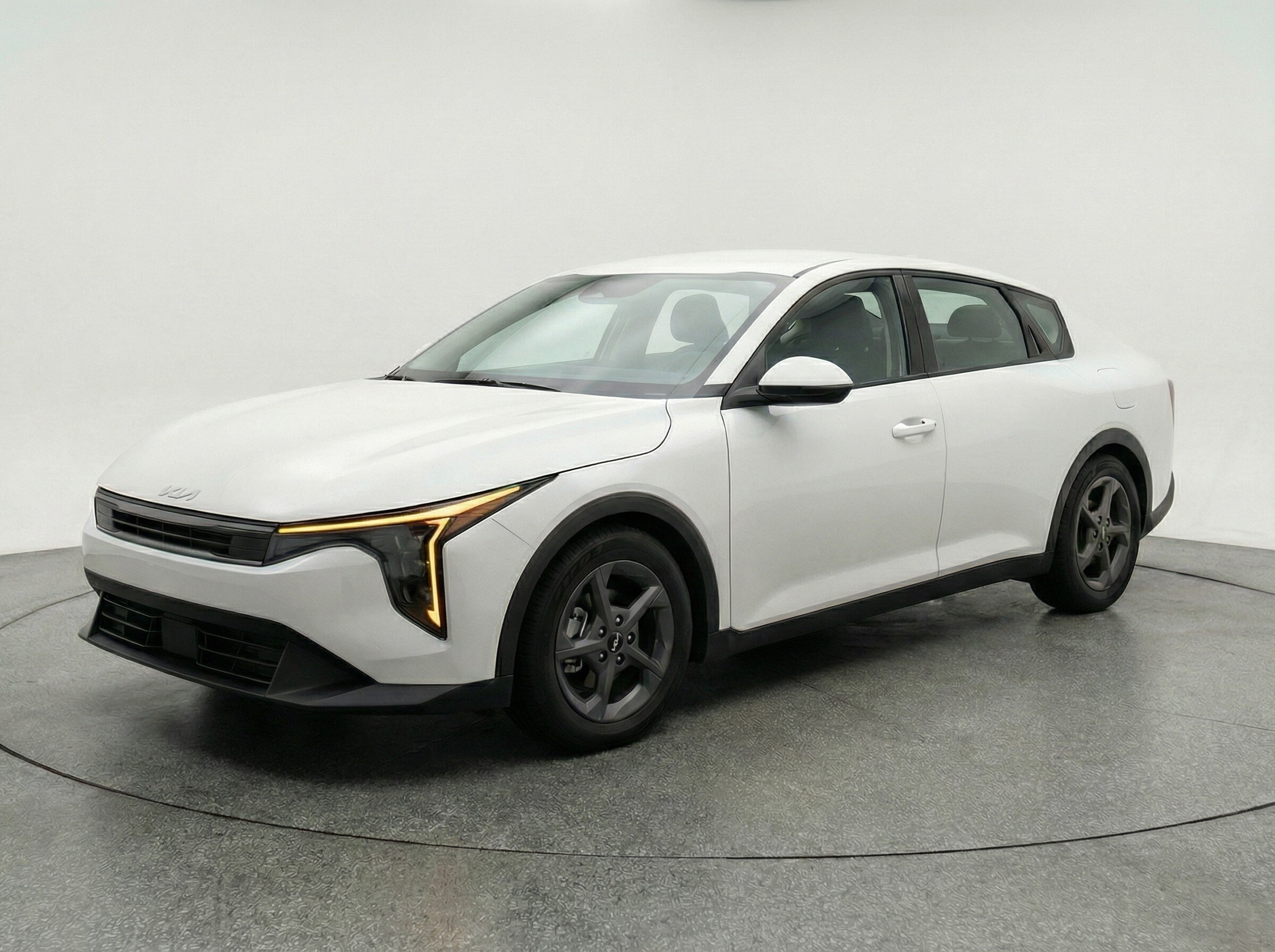 Thumbnail: 2025 Kia K4 - 3