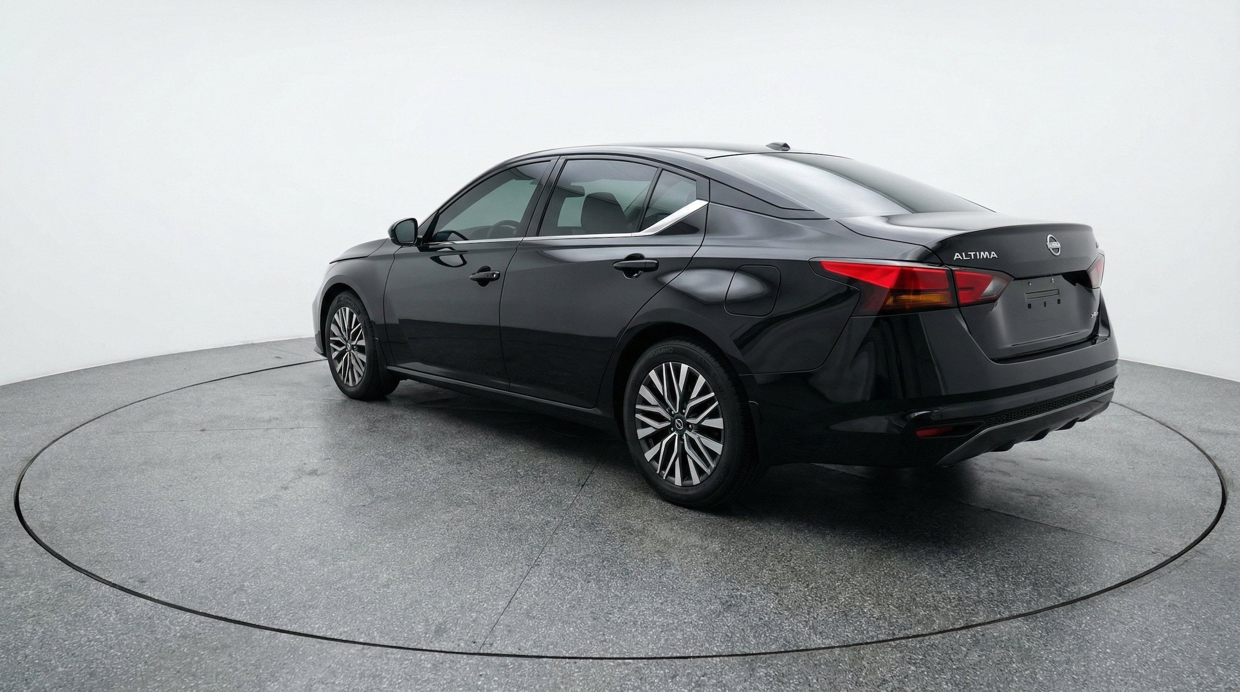 Thumbnail: 2025 Nissan Altima - 6