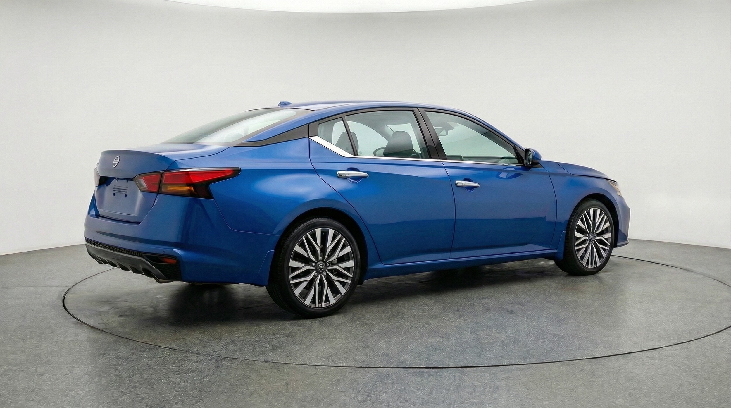 Thumbnail: 2025 Nissan Altima - 7