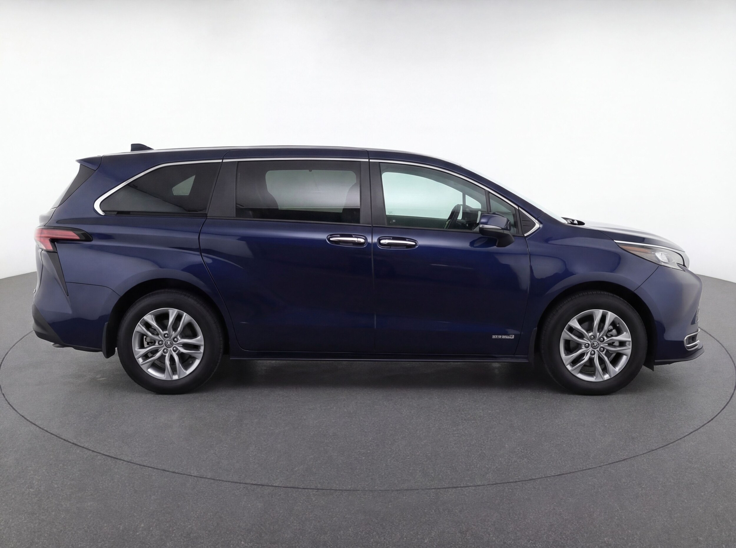 Thumbnail: 2024 Toyota Sienna - 8