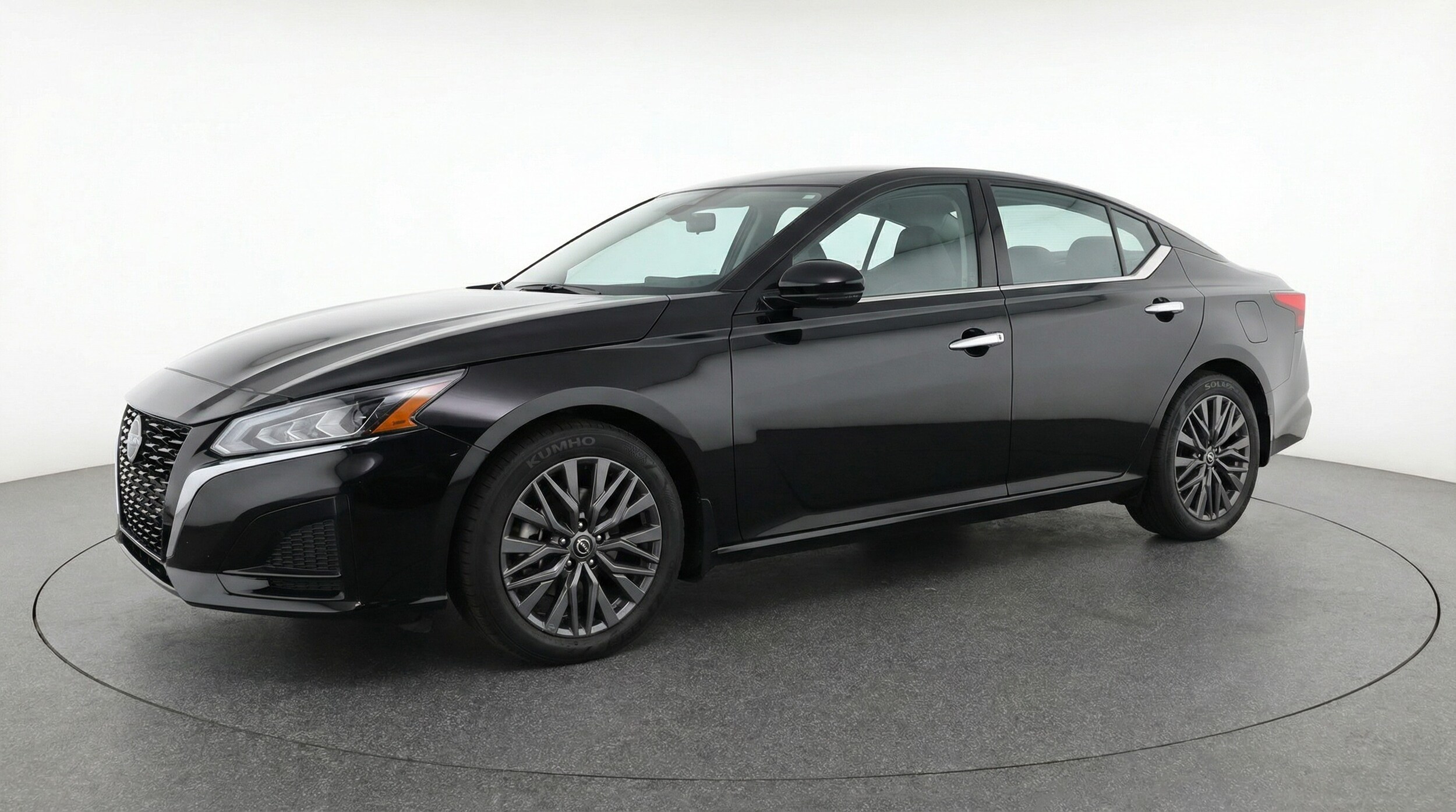 Thumbnail: 2025 Nissan Altima - 3