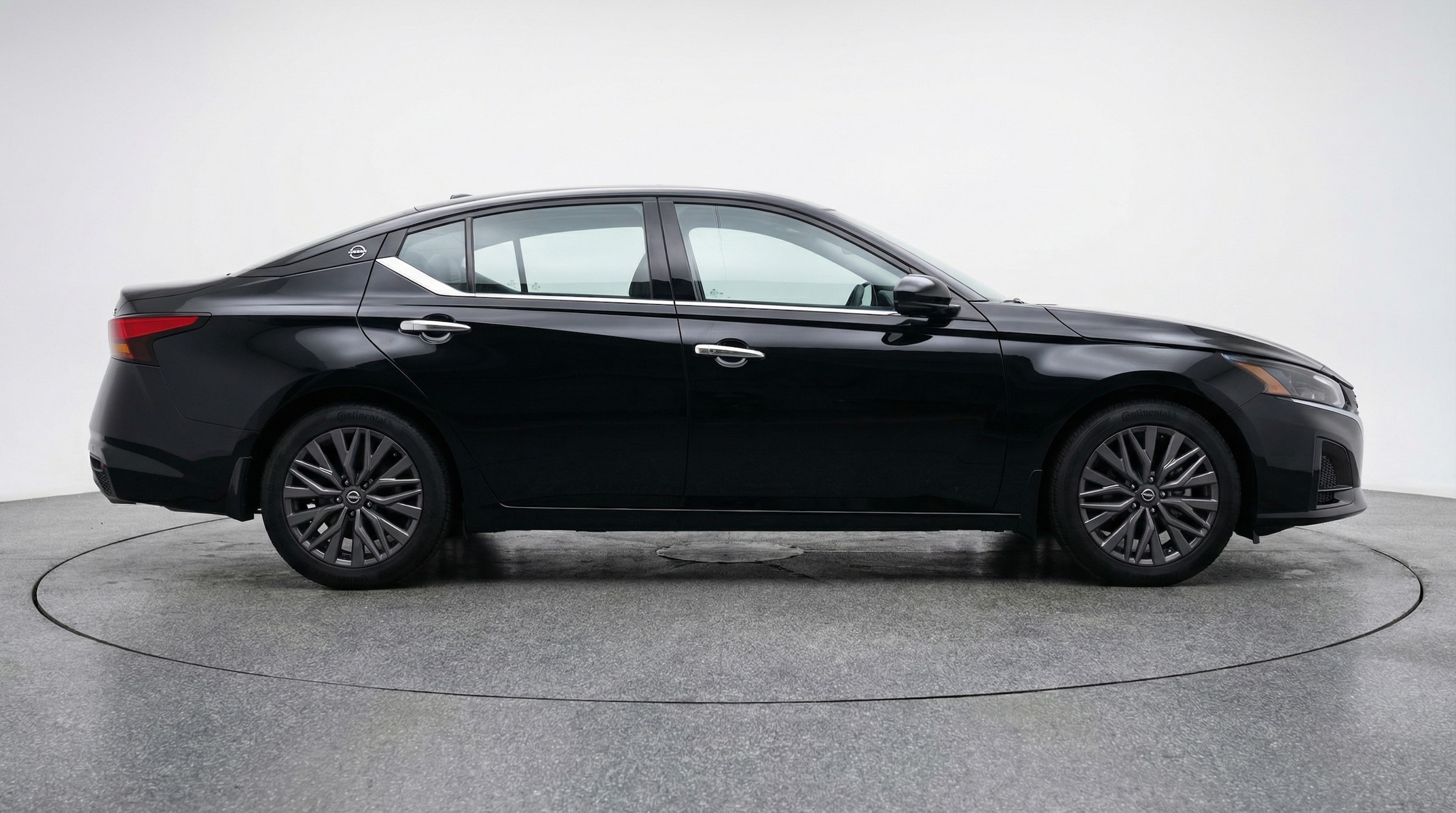 Thumbnail: 2025 Nissan Altima - 8