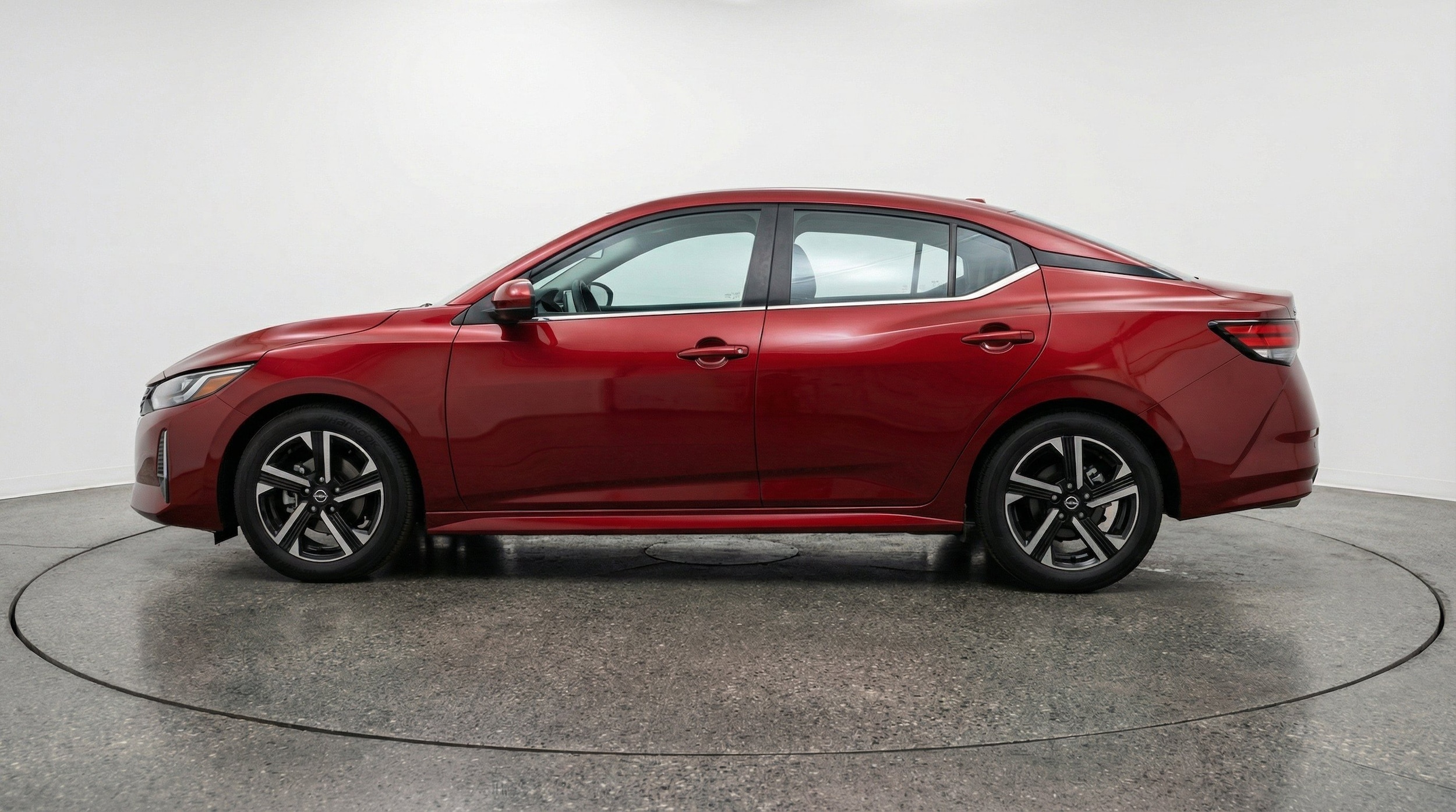 Thumbnail: 2025 Nissan Sentra - 5