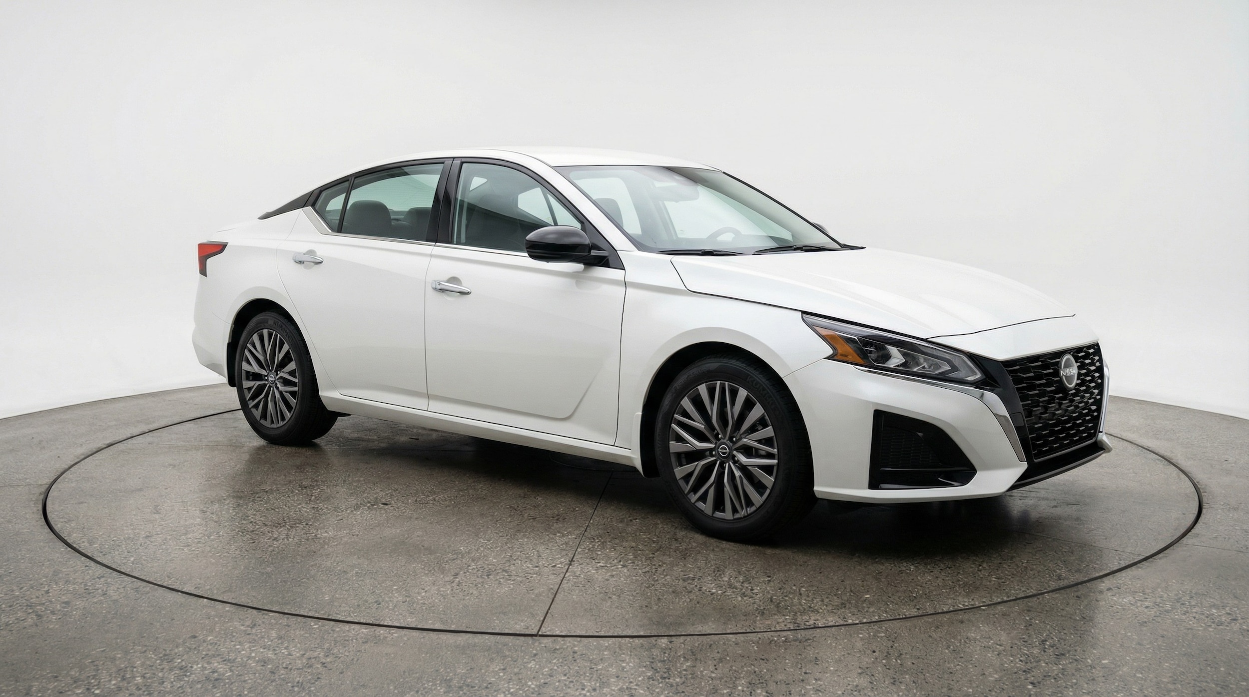 Thumbnail: 2025 Nissan Altima - 1