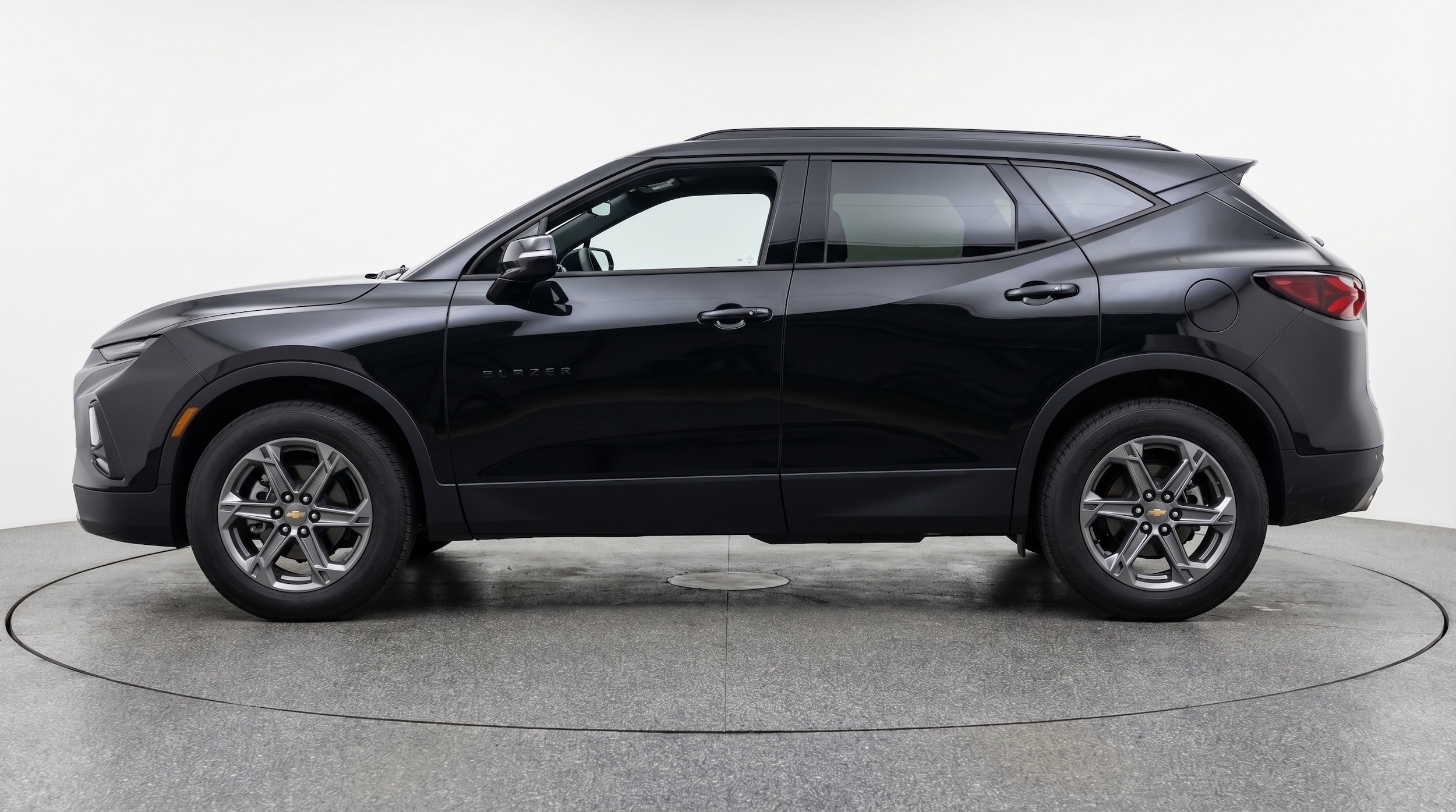 Thumbnail: 2025 Chevrolet Blazer - 4