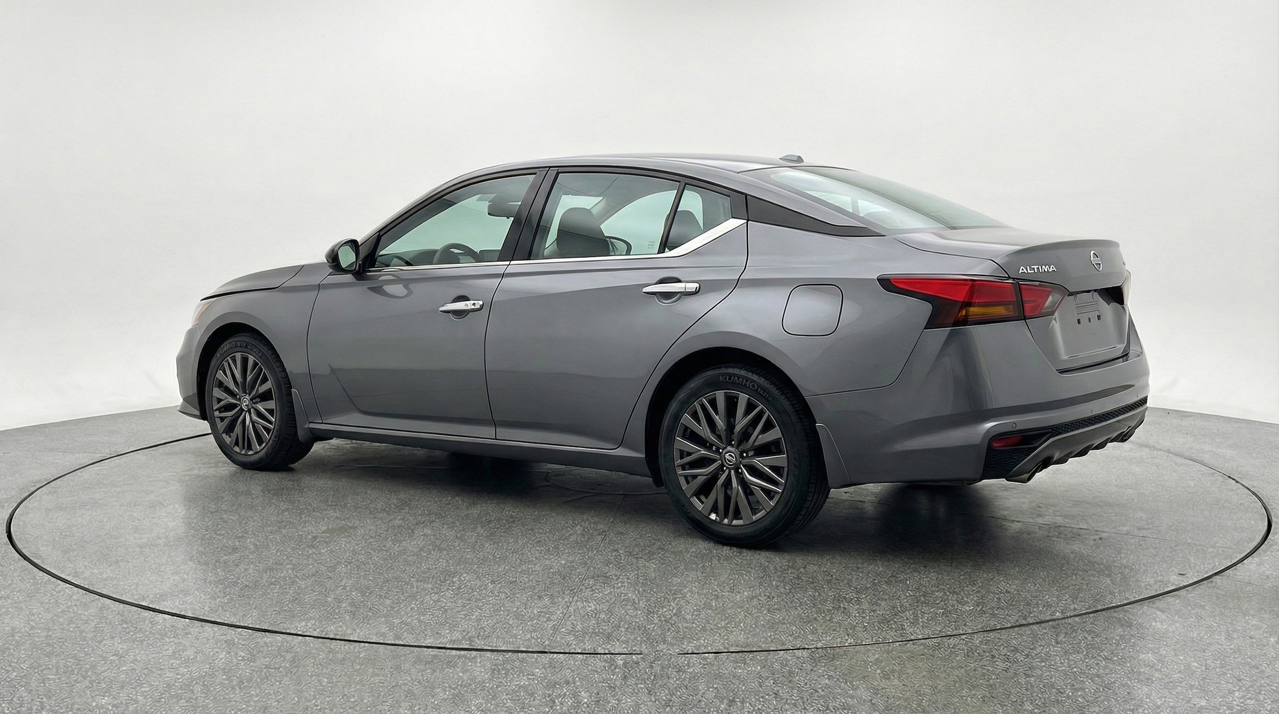 Thumbnail: 2025 Nissan Altima - 5