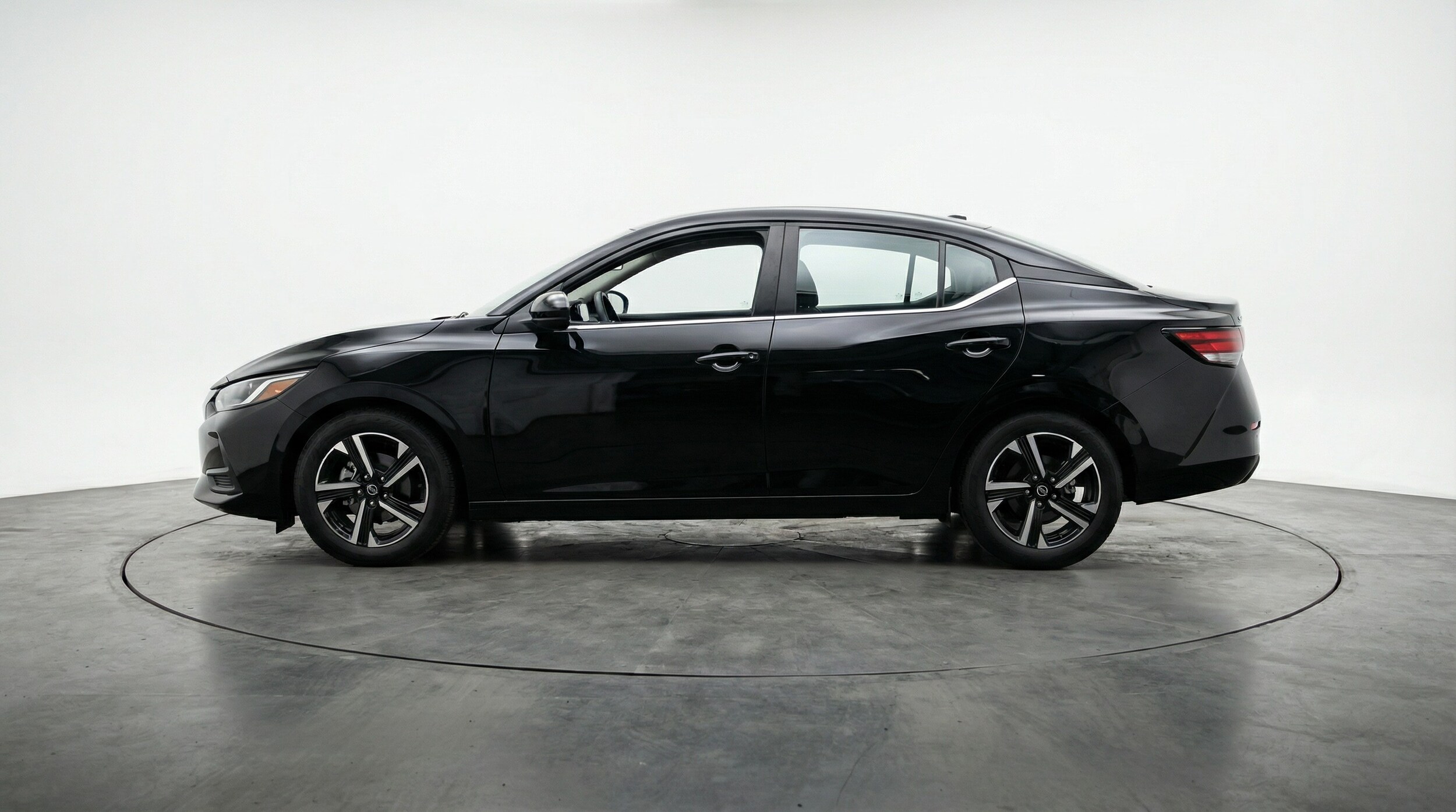 Thumbnail: 2025 Nissan Sentra - 4