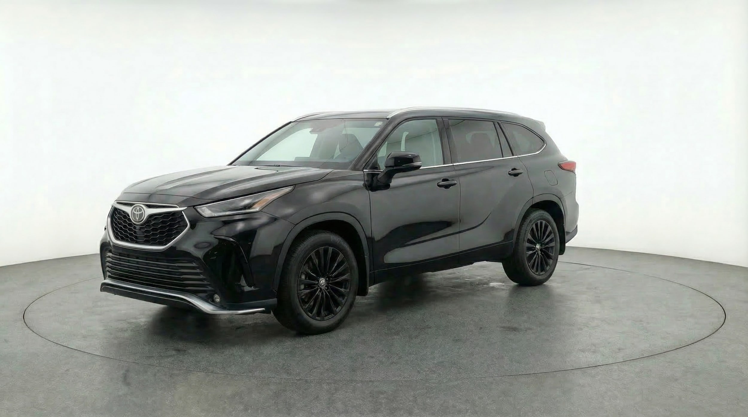 Thumbnail: 2025 Toyota Highlander - 3