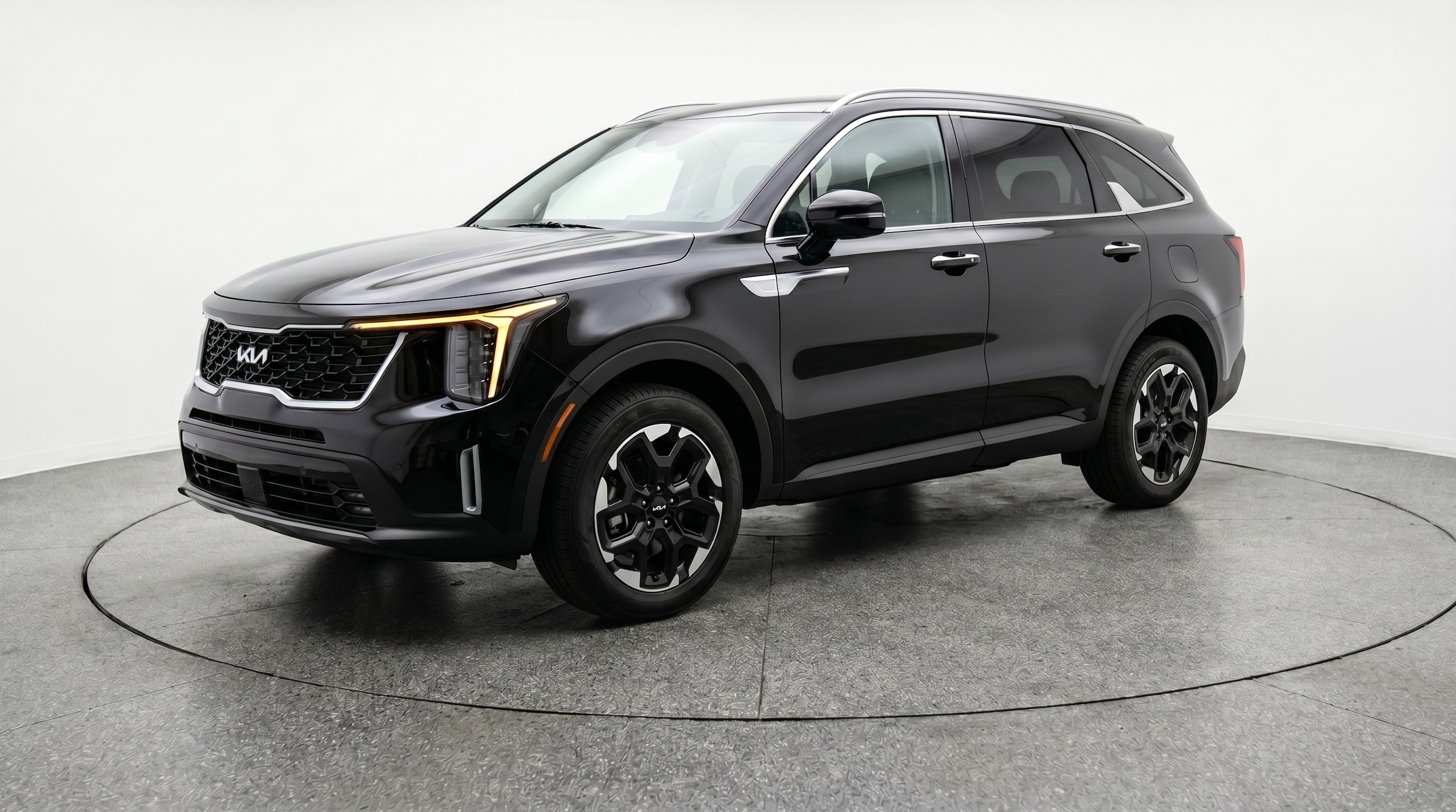 Thumbnail: 2024 Kia Sorento - 3