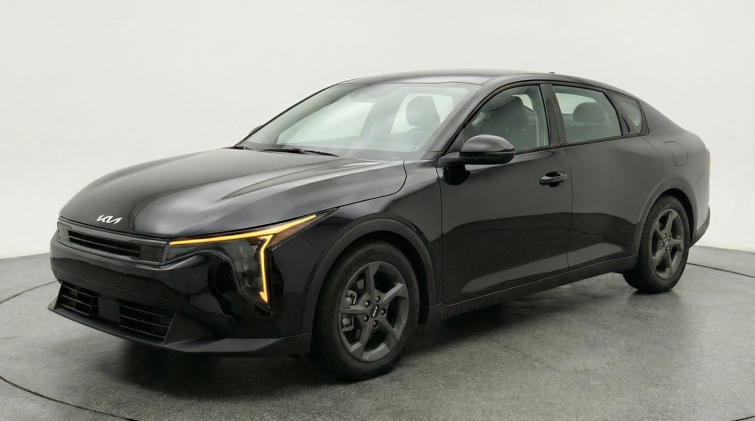 Thumbnail: 2025 Kia K4 - 3