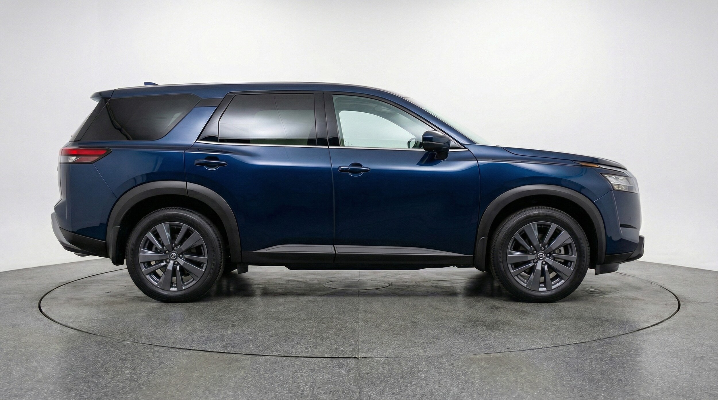 Thumbnail: 2025 Nissan Pathfinder - 8