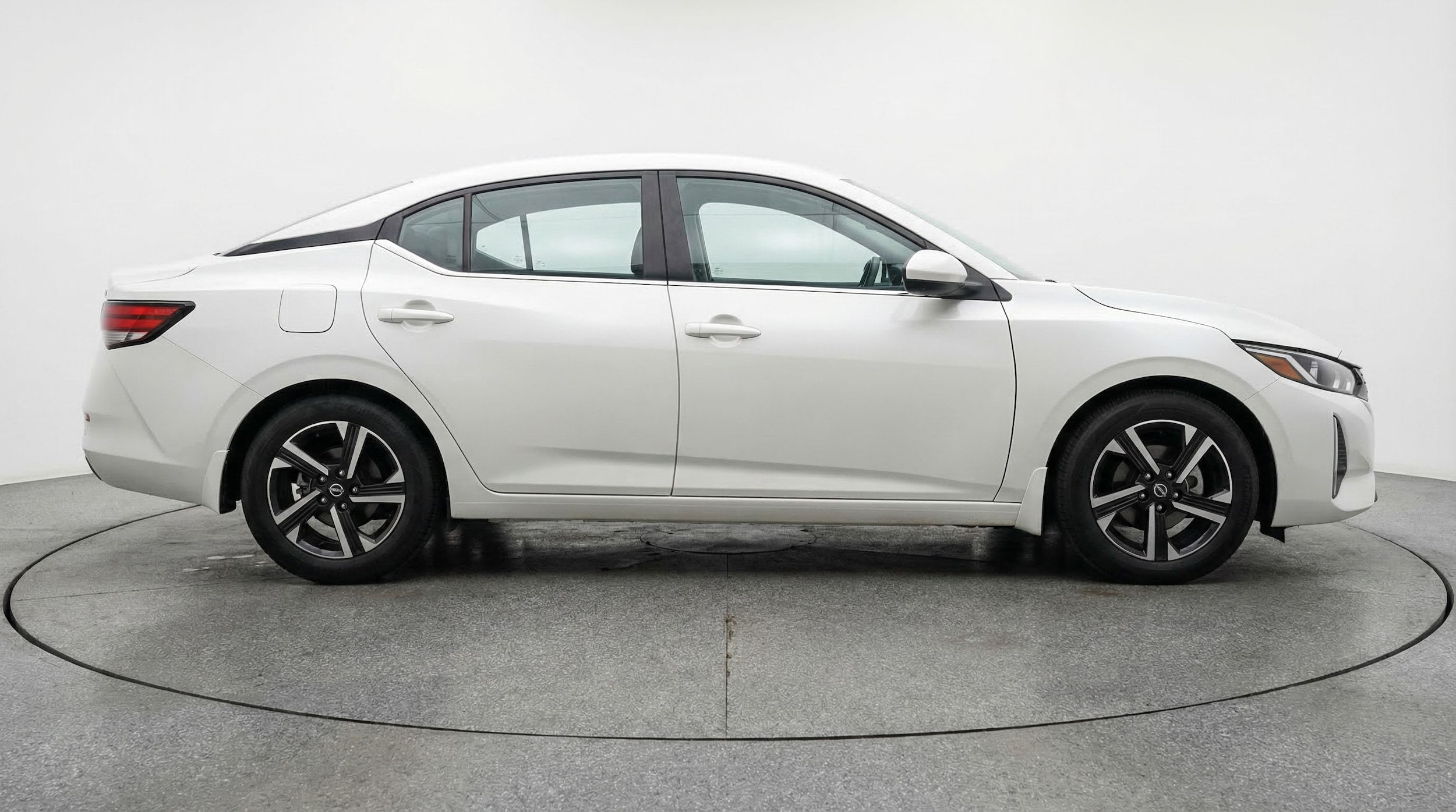 Thumbnail: 2025 Nissan Sentra - 8