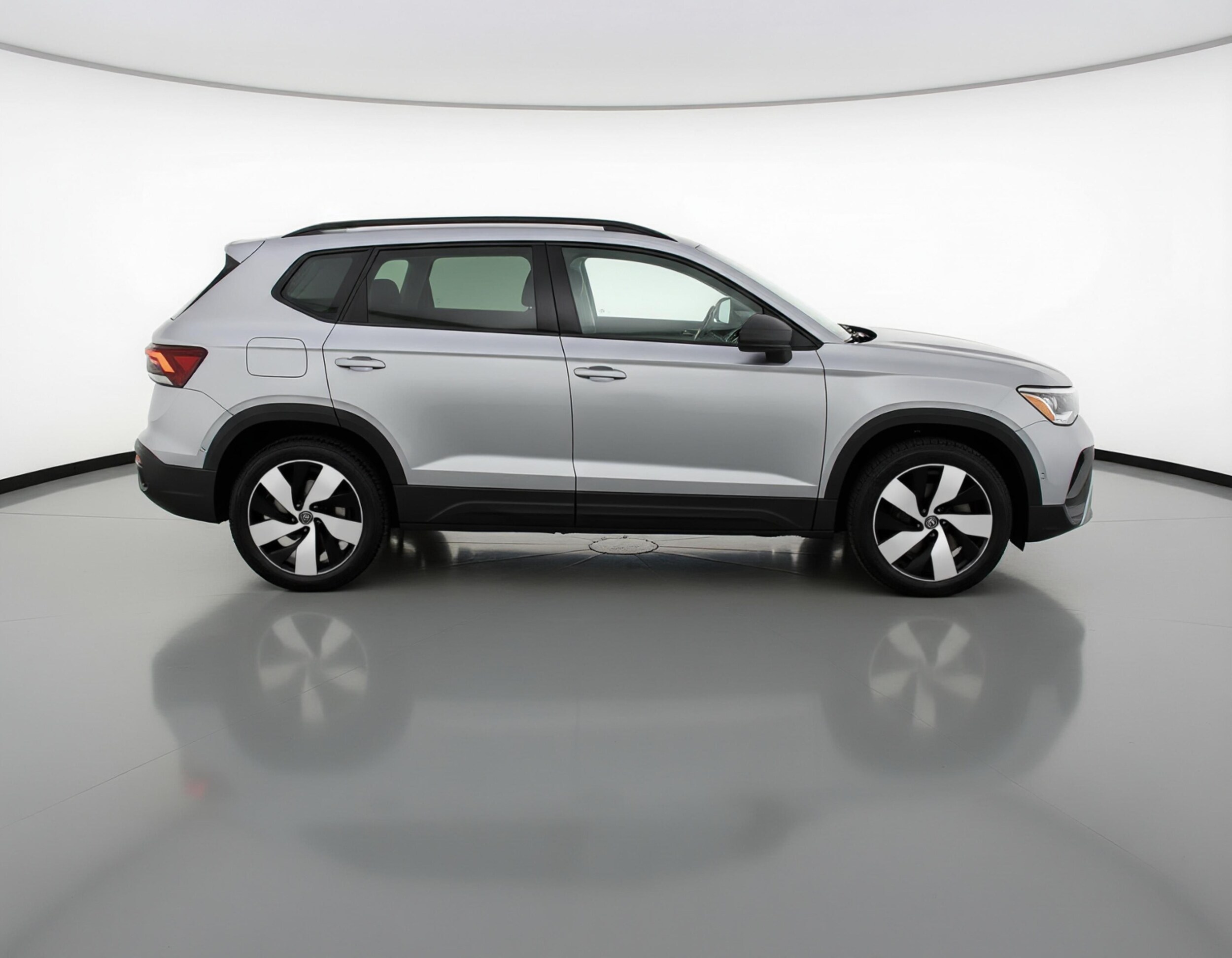 Thumbnail: 2025 Volkswagen Taos - 8