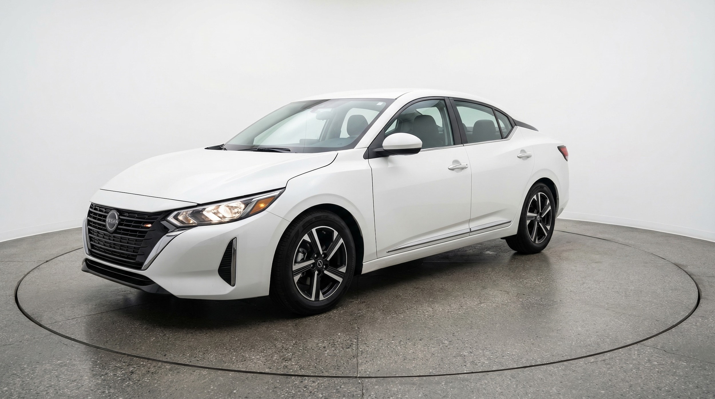 Thumbnail: 2025 Nissan Sentra - 3