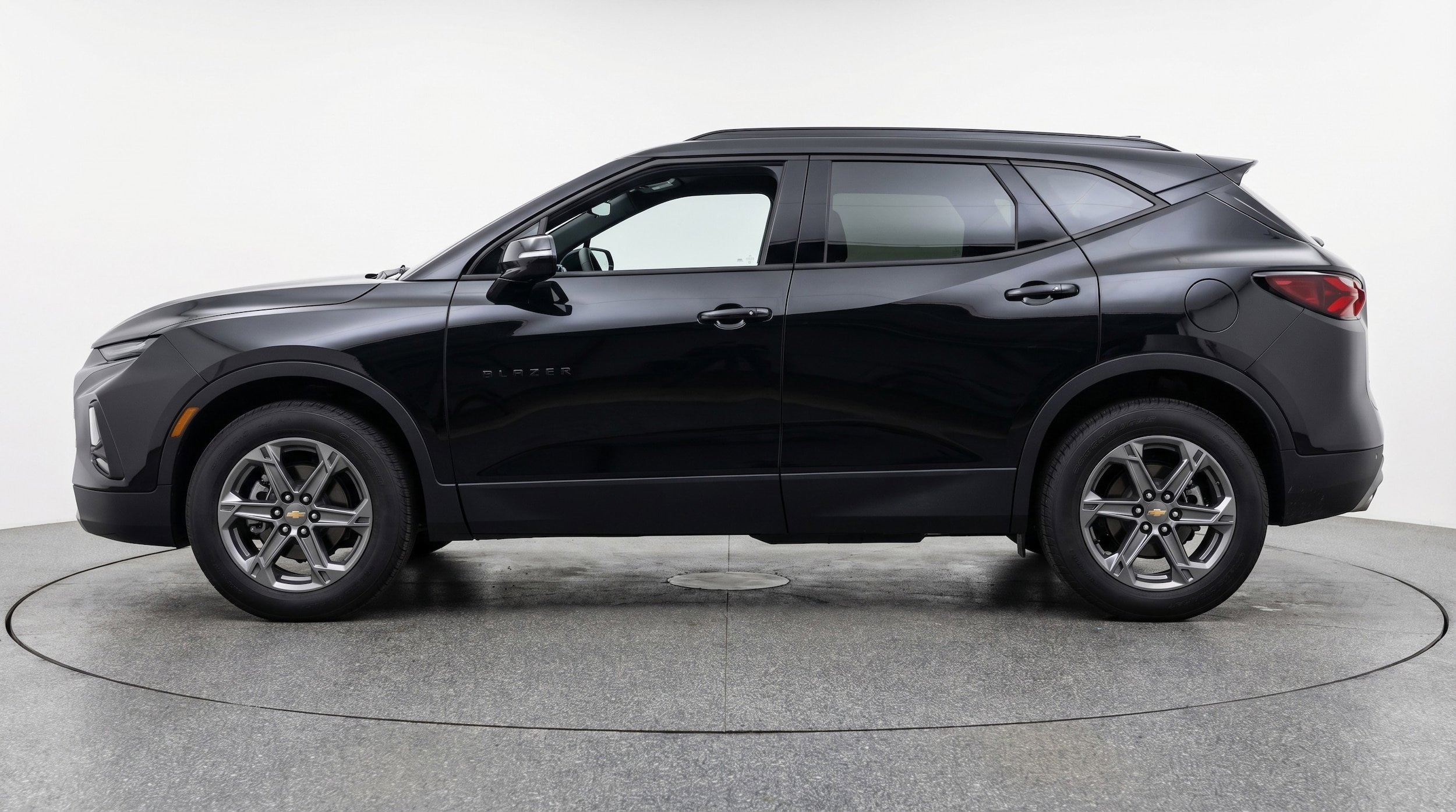 Thumbnail: 2025 Chevrolet Blazer - 4