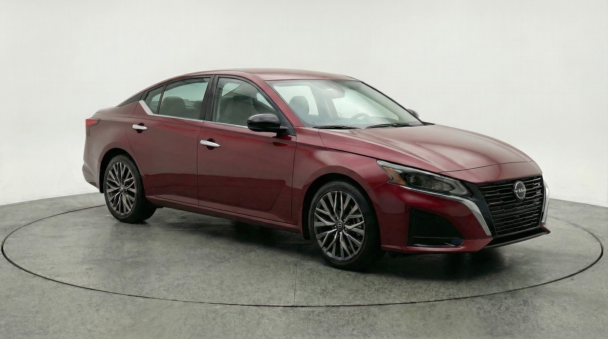 Thumbnail: 2025 Nissan Altima - 1