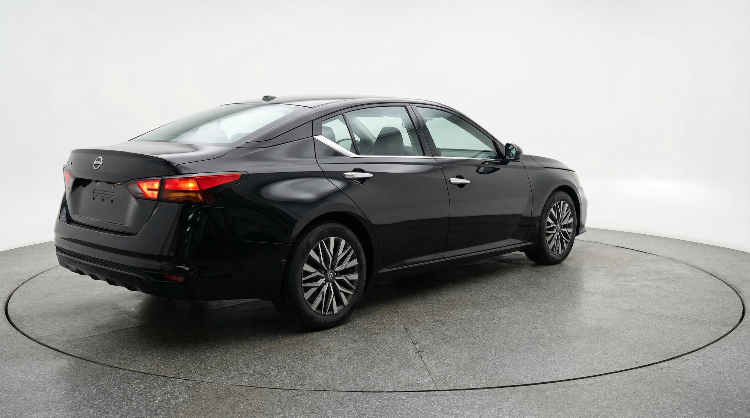 Thumbnail: 2025 Nissan Altima - 7